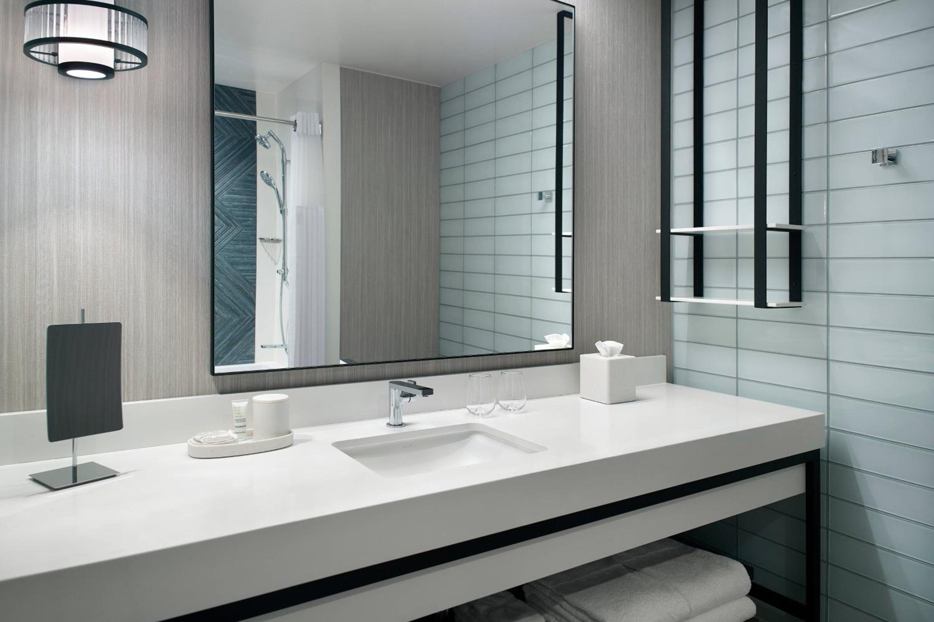 Lexington Vacations - Lexington Marriott City Center - Property Image 44
