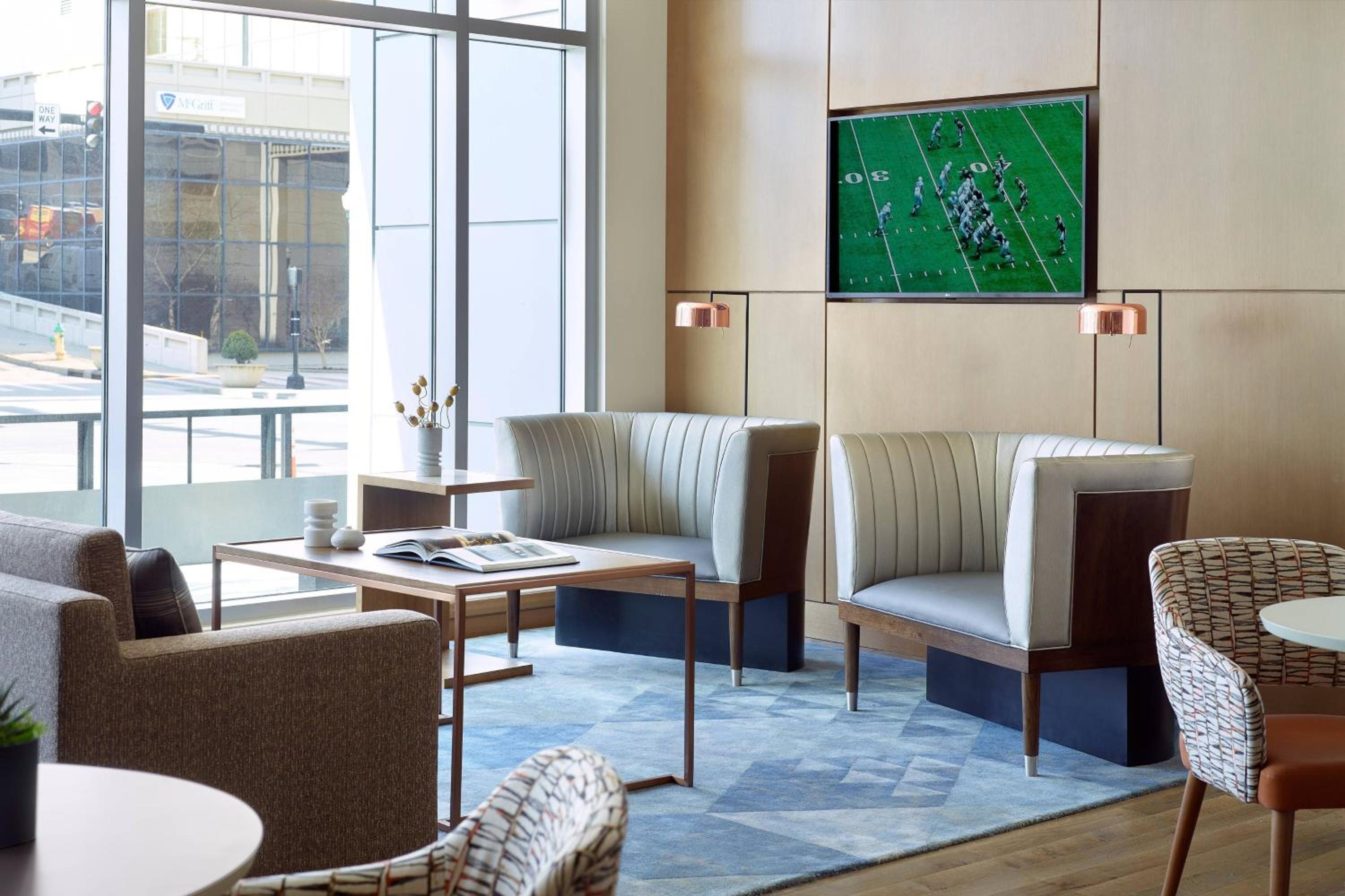 Lexington Vacations - Lexington Marriott City Center - Property Image 6
