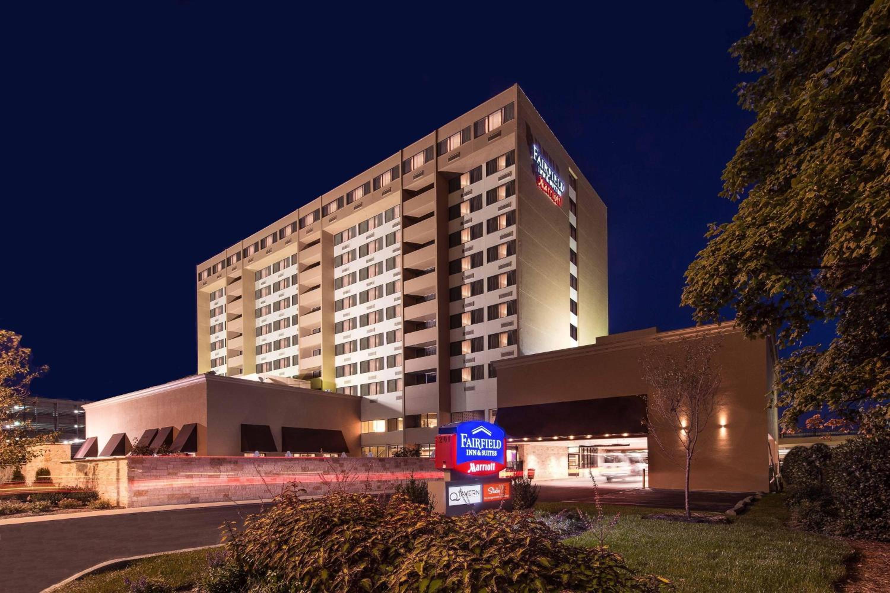 Hotel Fairfield Inn & Suites by Marriott Charlotte Uptown - Image 1