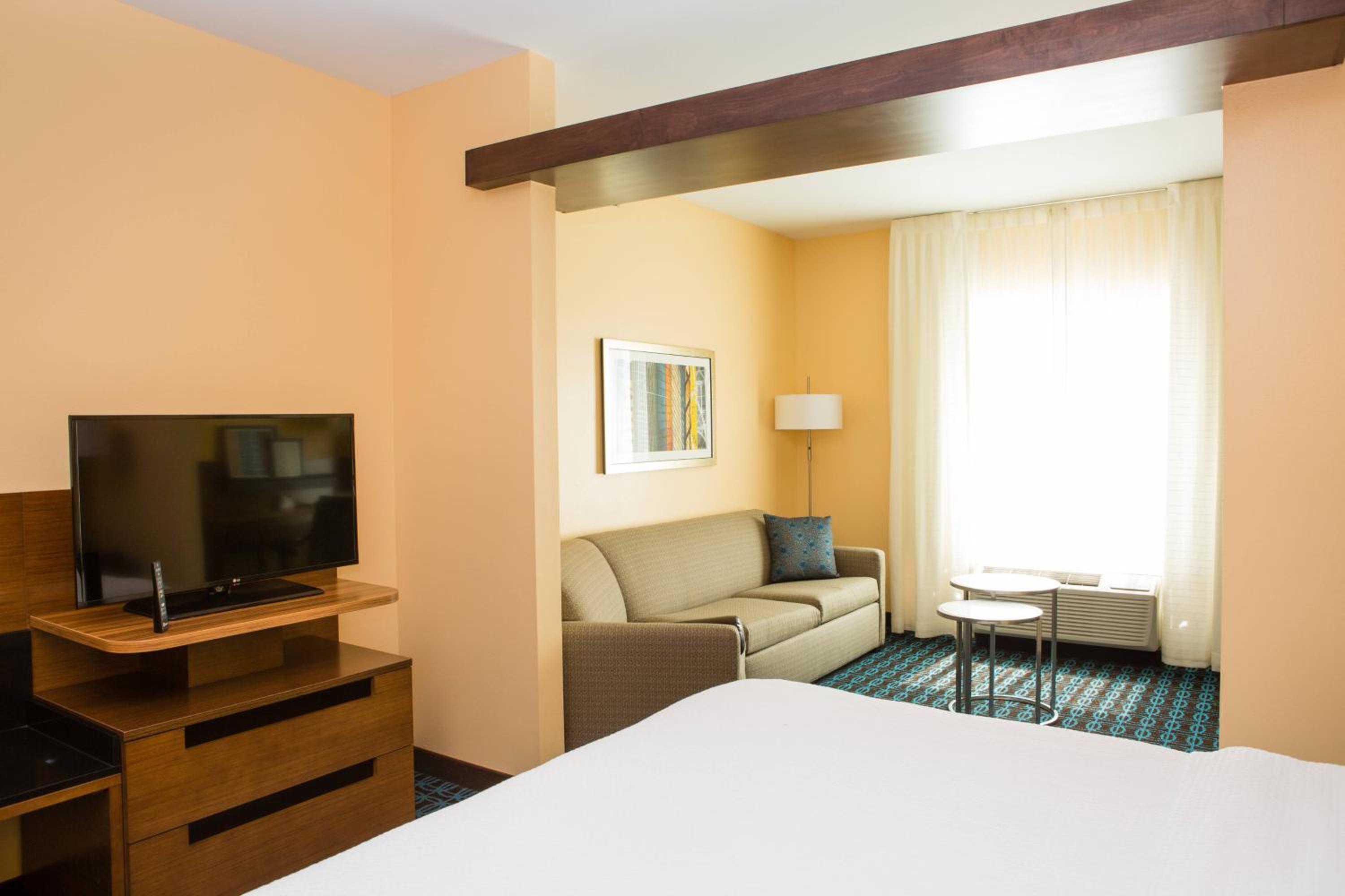 Sheridan Vacations - Fairfield Inn  Suites by Marriott Sheridan - Property Image 2
