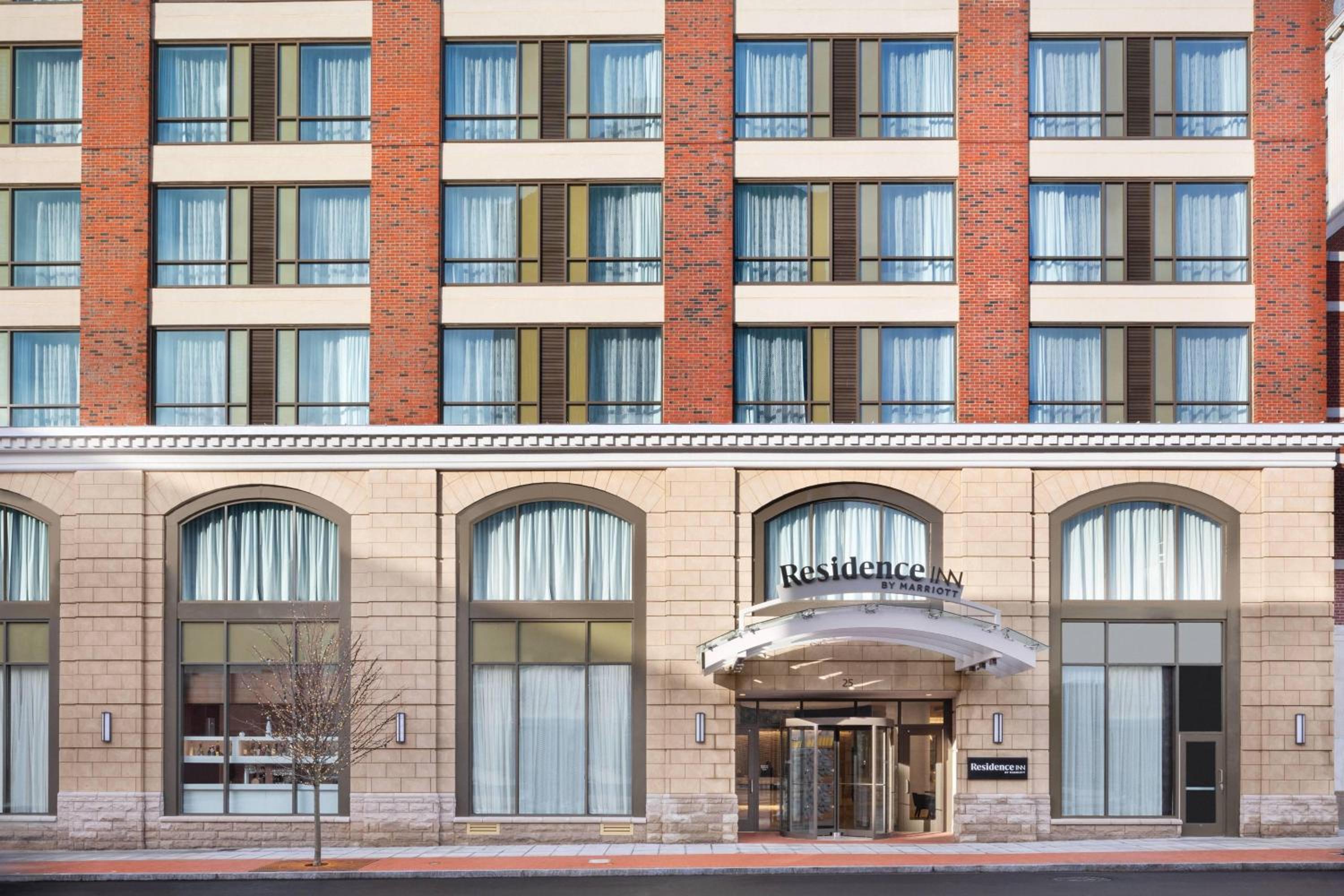 Hotel Residence Inn by Marriott Stamford Downtown - Image 1