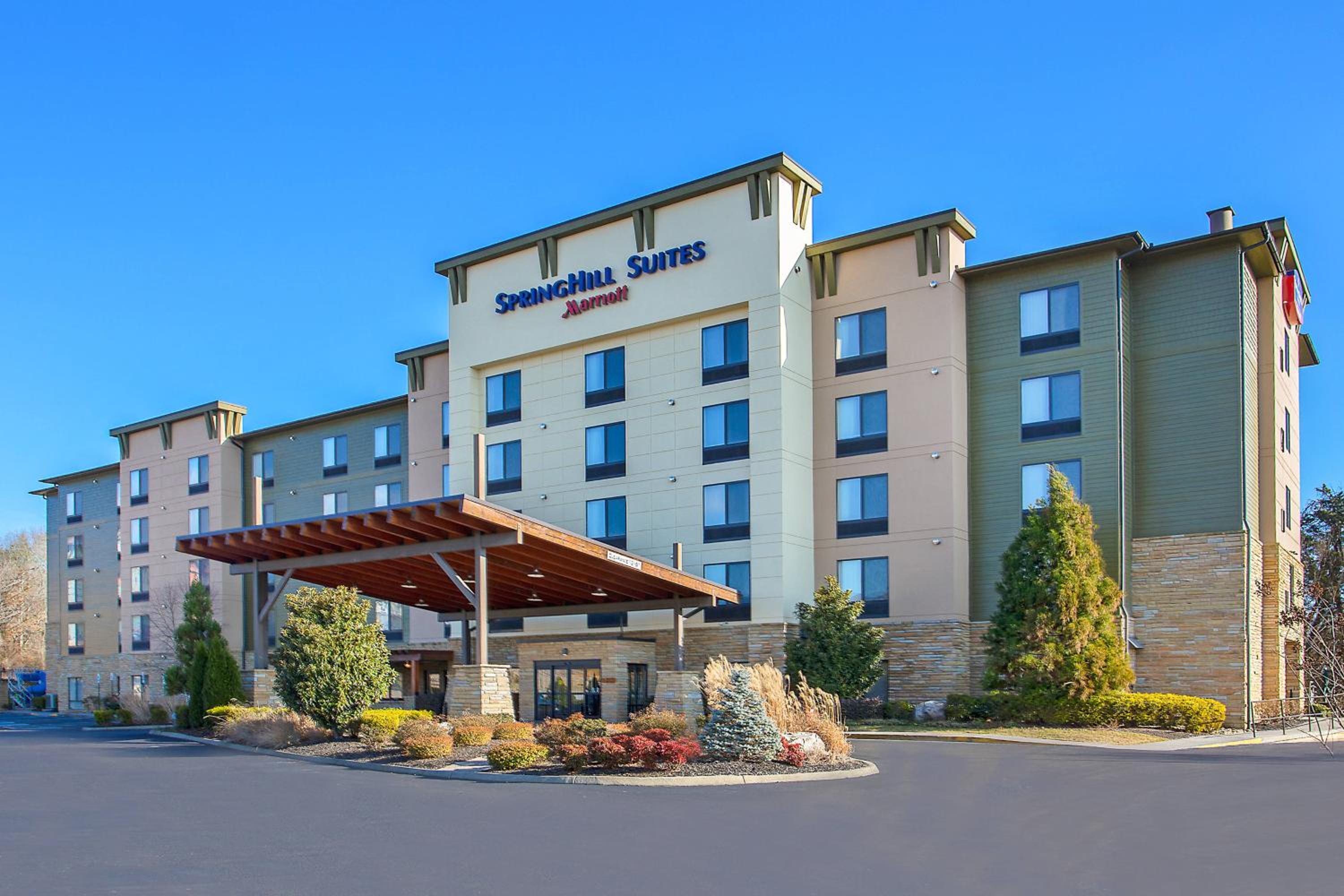 Hotel SpringHill Suites Pigeon Forge - Image 1