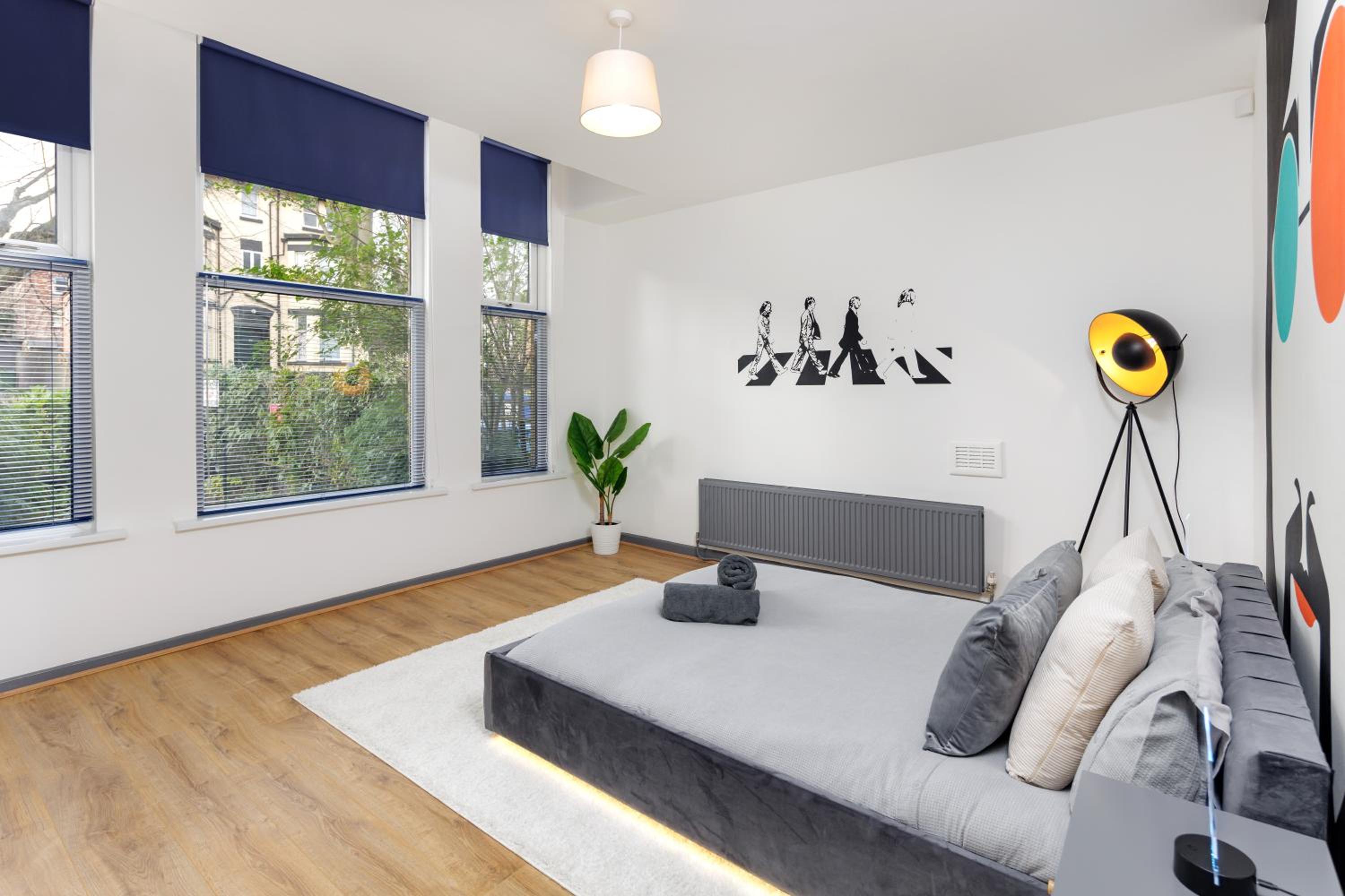 FLATZY - Iconic Beatles and Liverpool Culture Home view 5