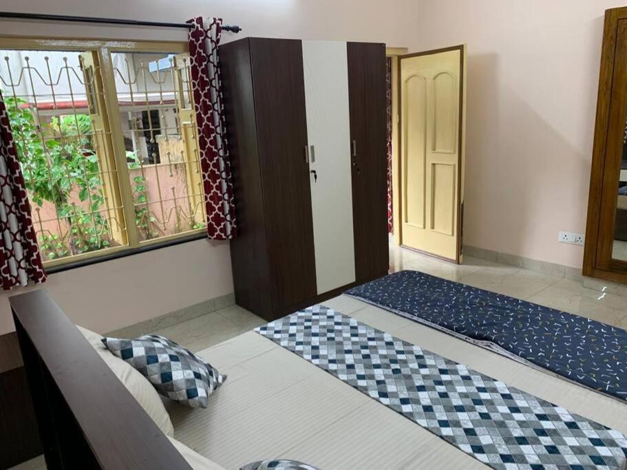 Lovely 2 Bedroom Apartment with kitchen & 2 washrooms view 4