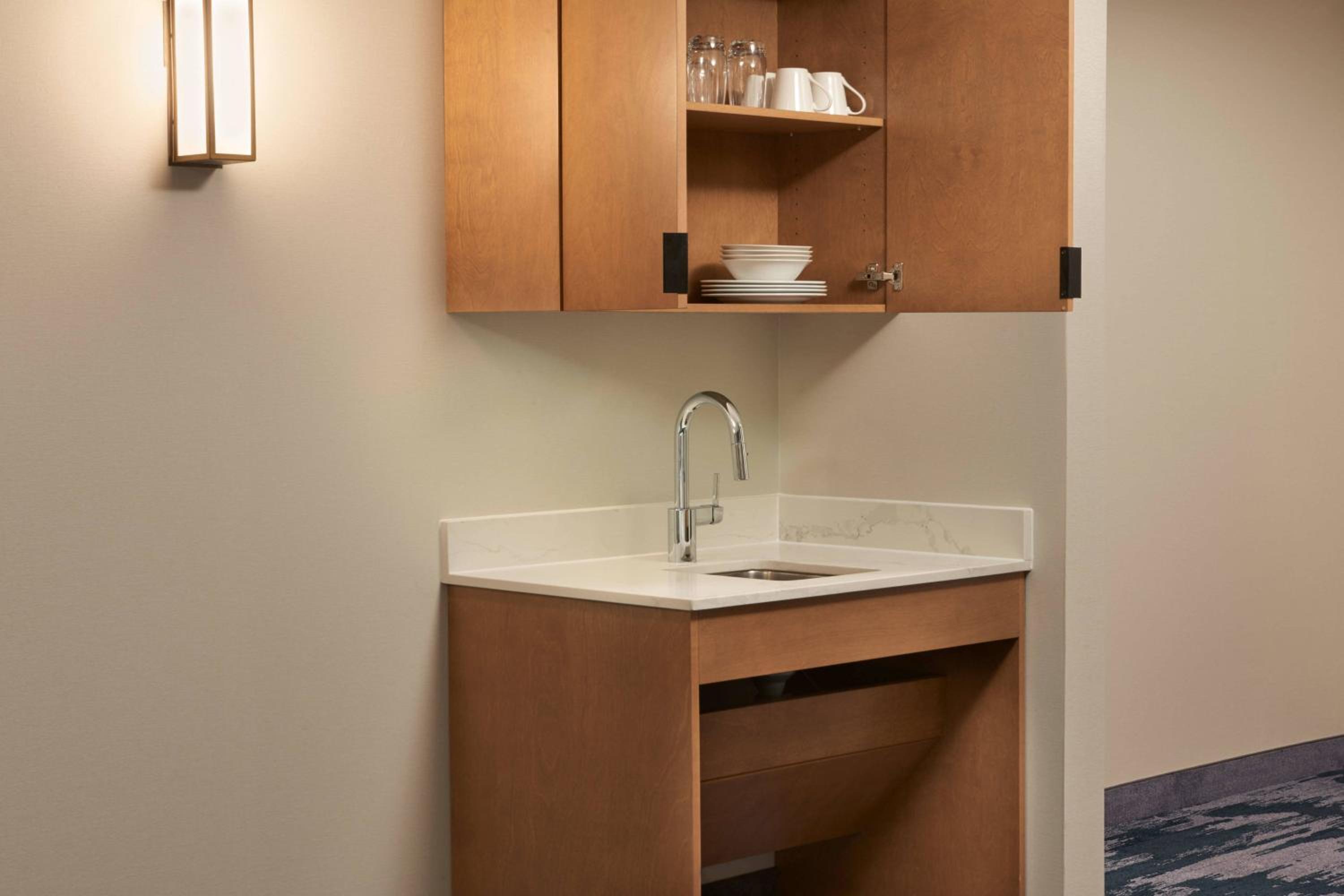 Orillia Vacations - Fairfield by Marriott Inn  Suites Orillia - Property Image 2