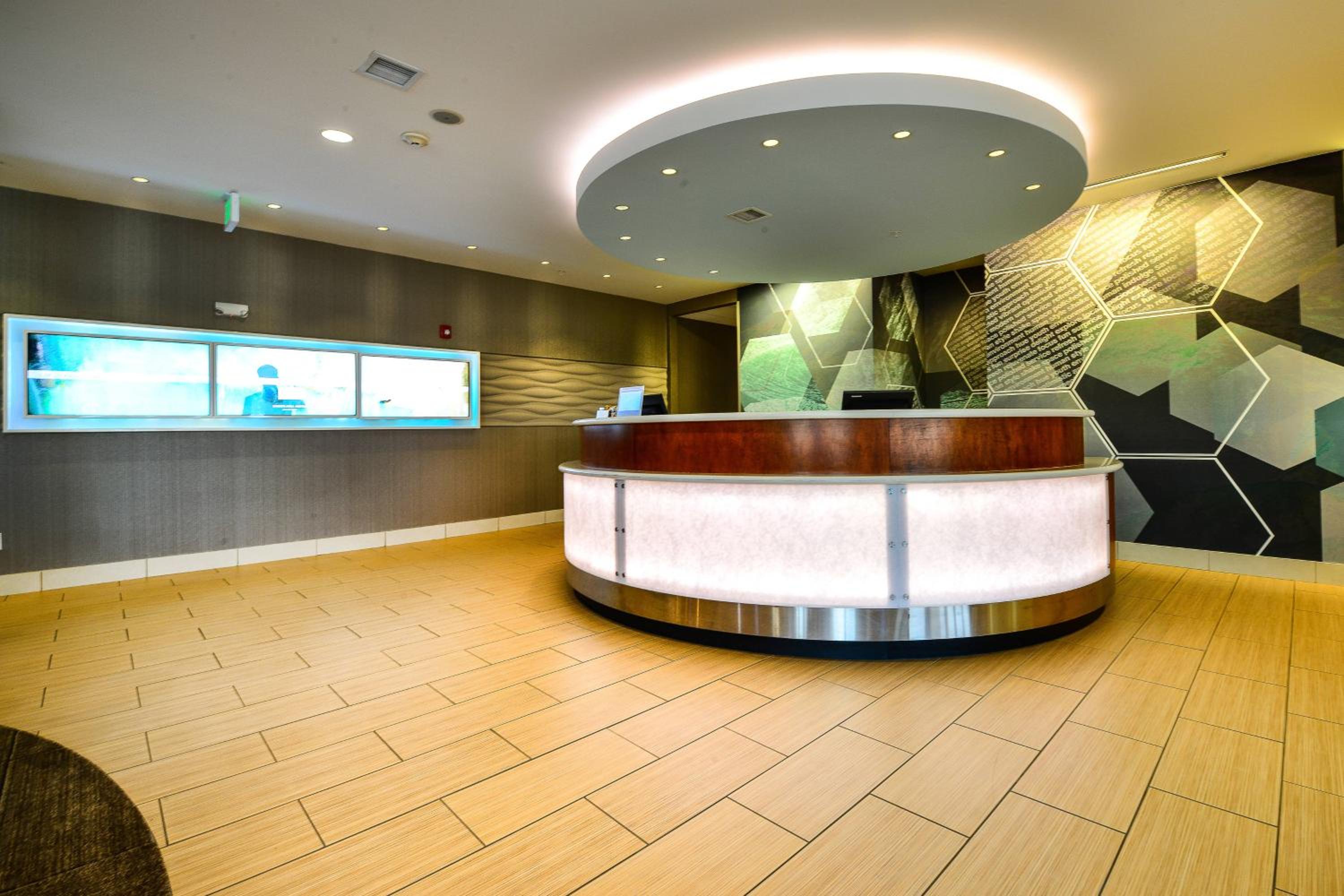 Grand Forks Vacations - SpringHill Suites by Marriott Grand Forks - Property Image 2