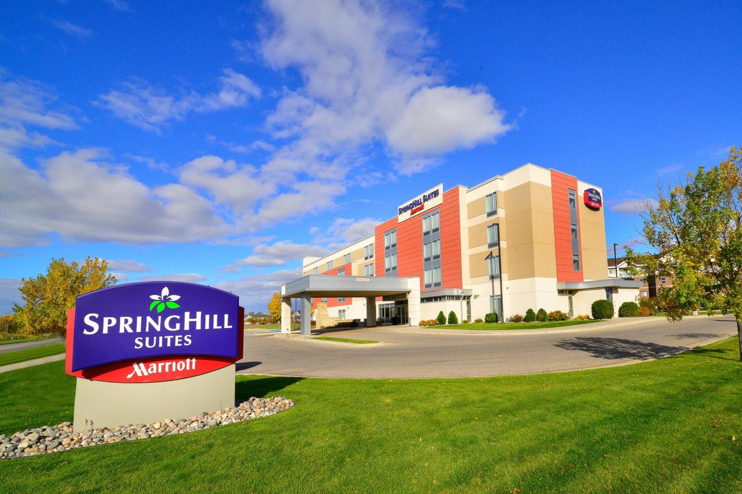 Grand Forks Vacations - SpringHill Suites by Marriott Grand Forks - Property Image 1