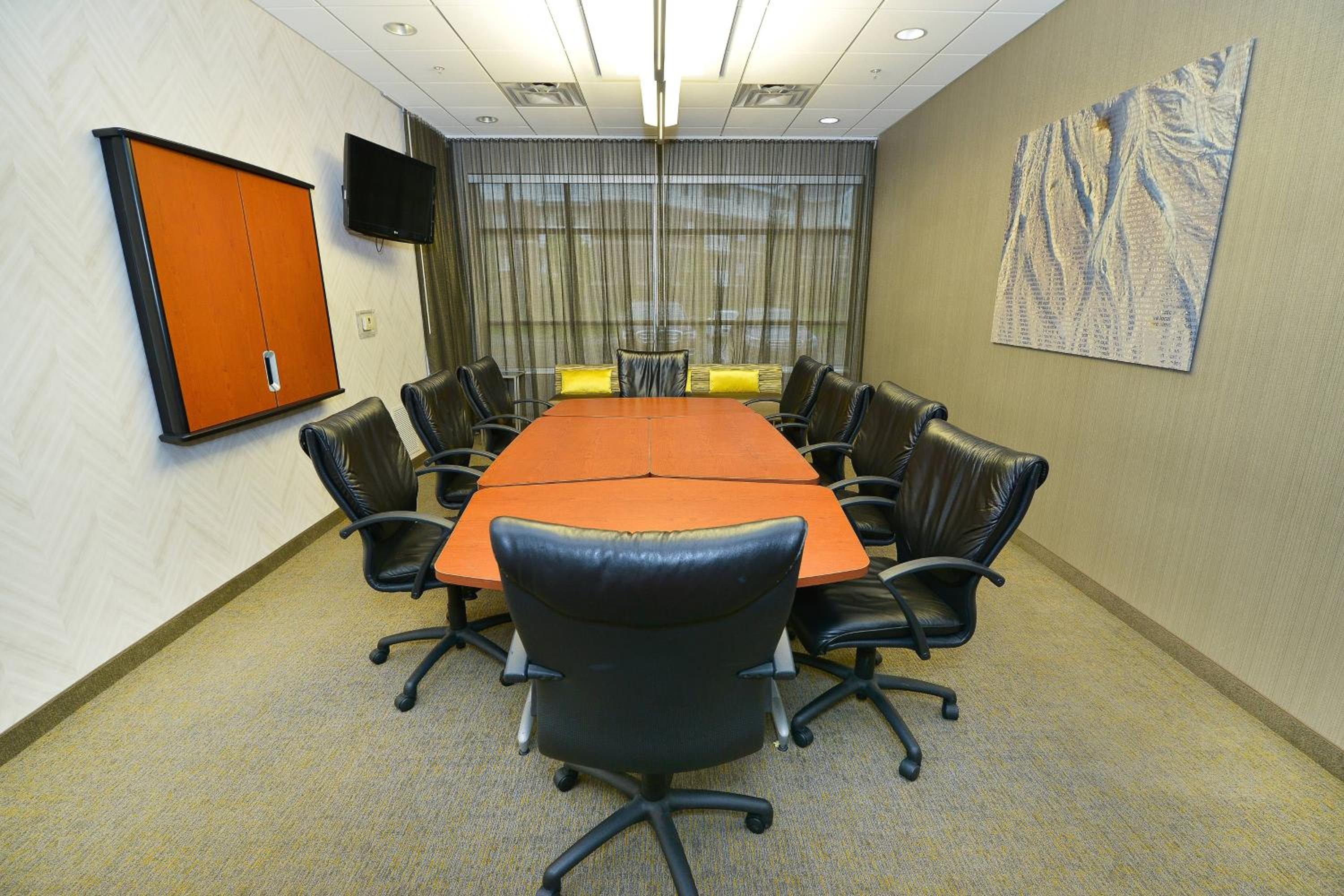 Grand Forks Vacations - SpringHill Suites by Marriott Grand Forks - Property Image 3