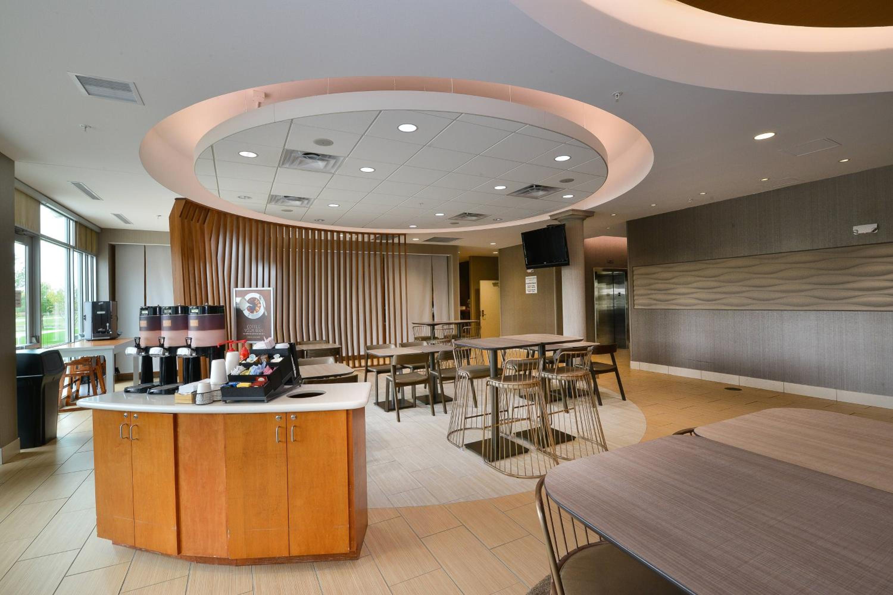 Grand Forks Vacations - SpringHill Suites by Marriott Grand Forks - Property Image 9