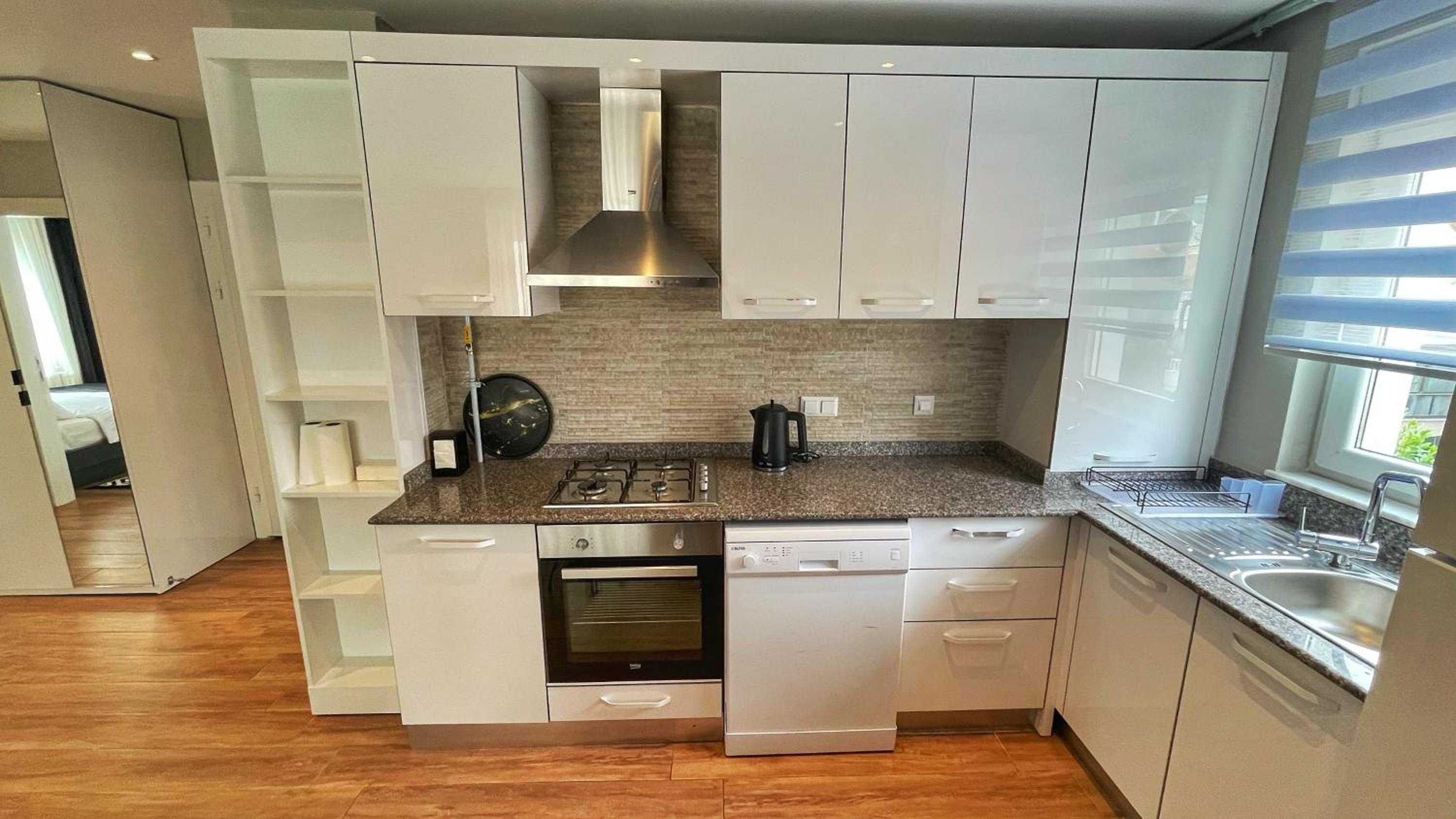 Sun Suites - Image 36