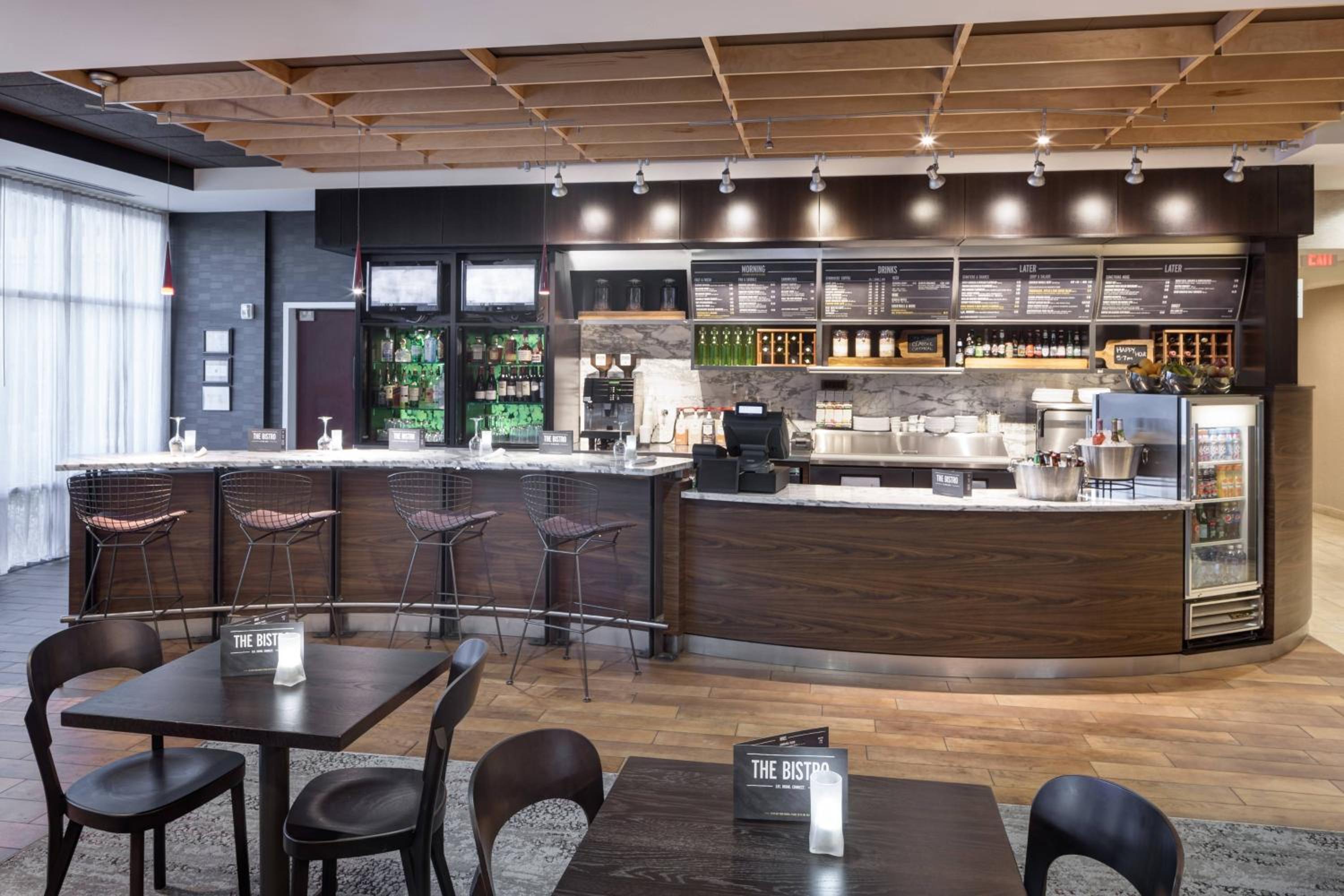 Courtyard Phoenix Chandler/Fashion Center - Property Image 10