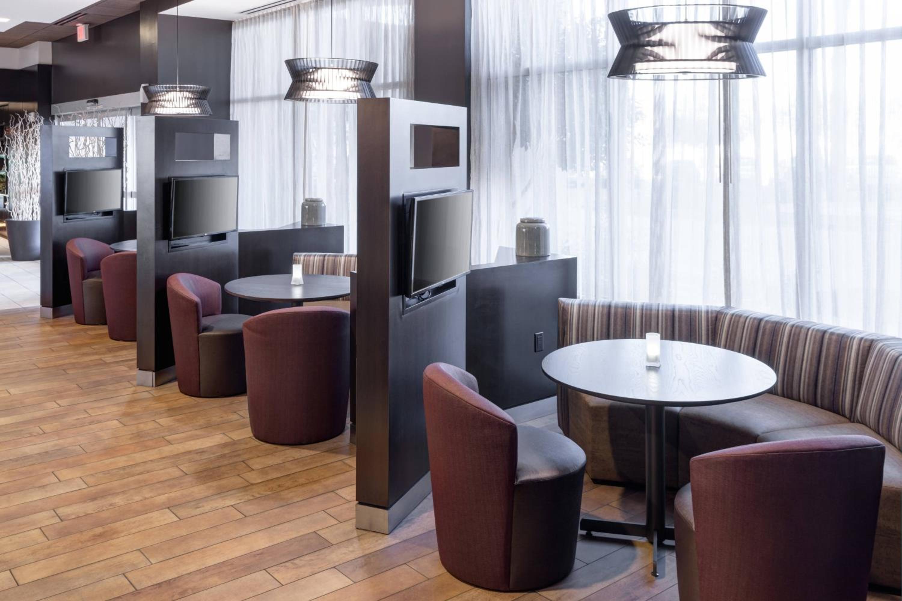 Courtyard Phoenix Chandler/Fashion Center - Property Image 7