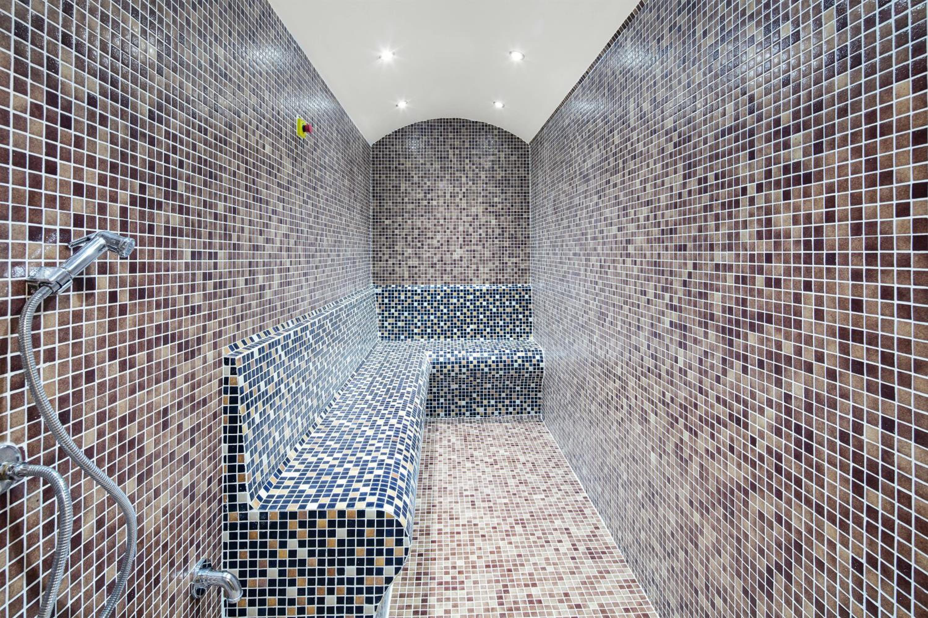 Delta Hotels by Marriott İstanbul Kağıthane - Image 9