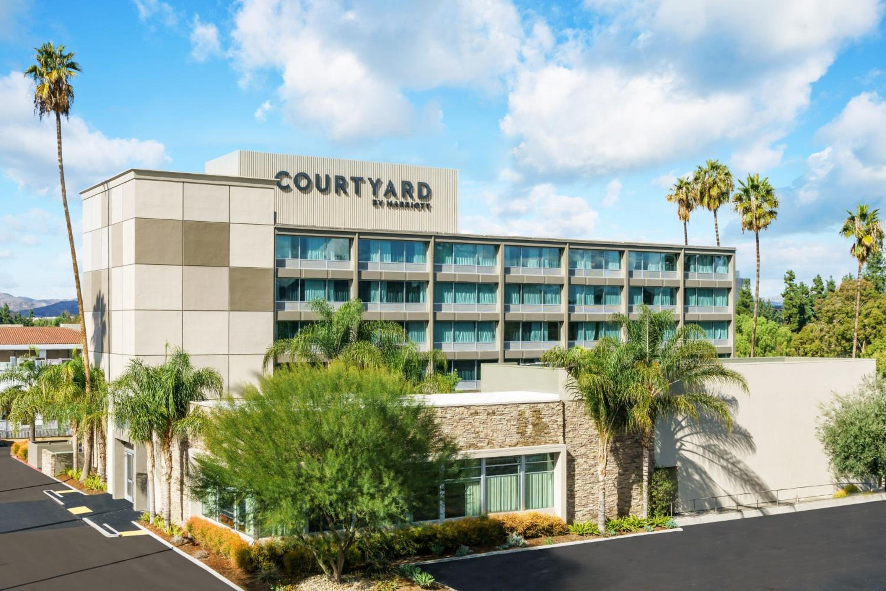 Hotel Courtyard by Marriott Los Angeles Woodland Hills - Image 1