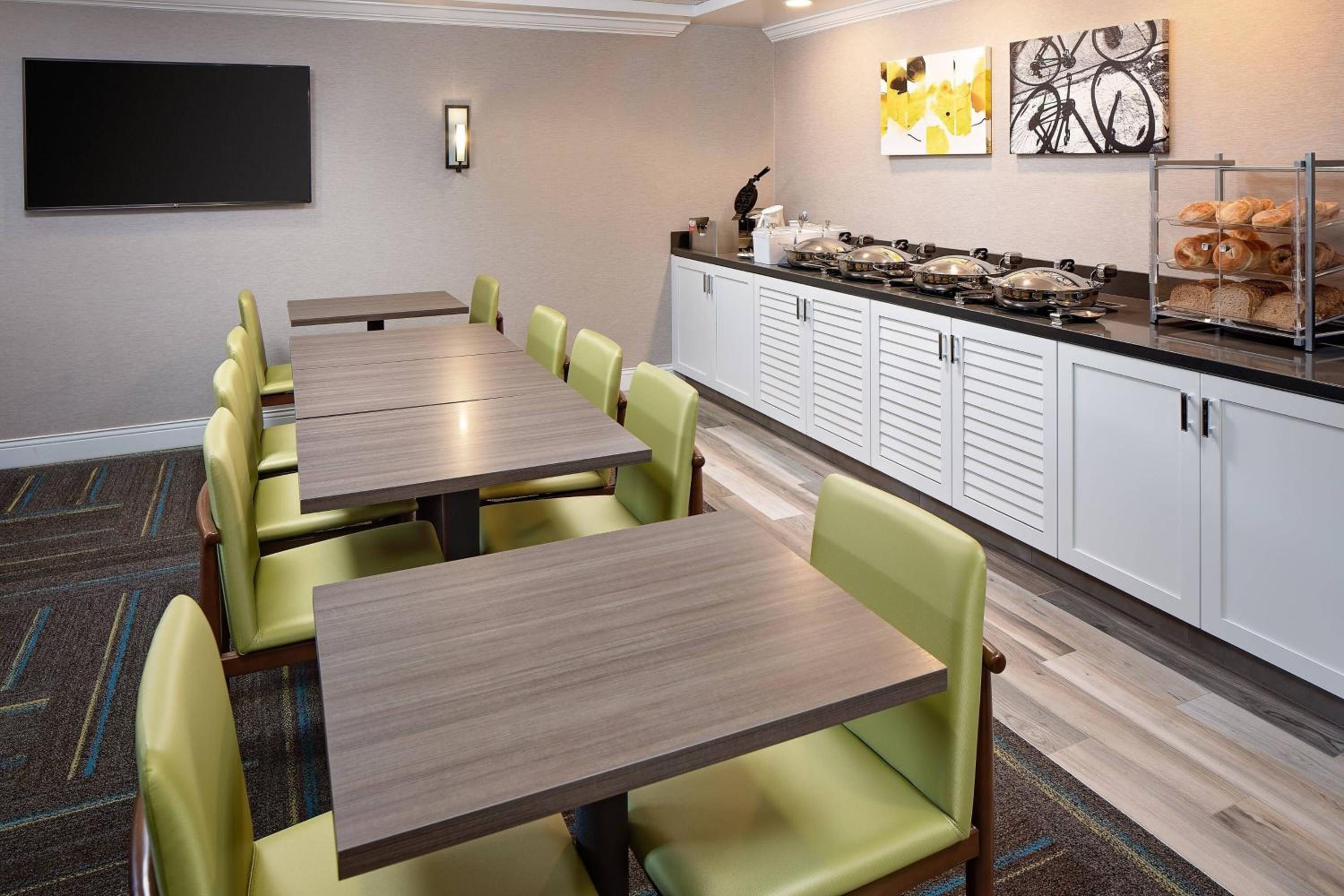 Residence Inn by Marriott Tysons - Property Image 13
