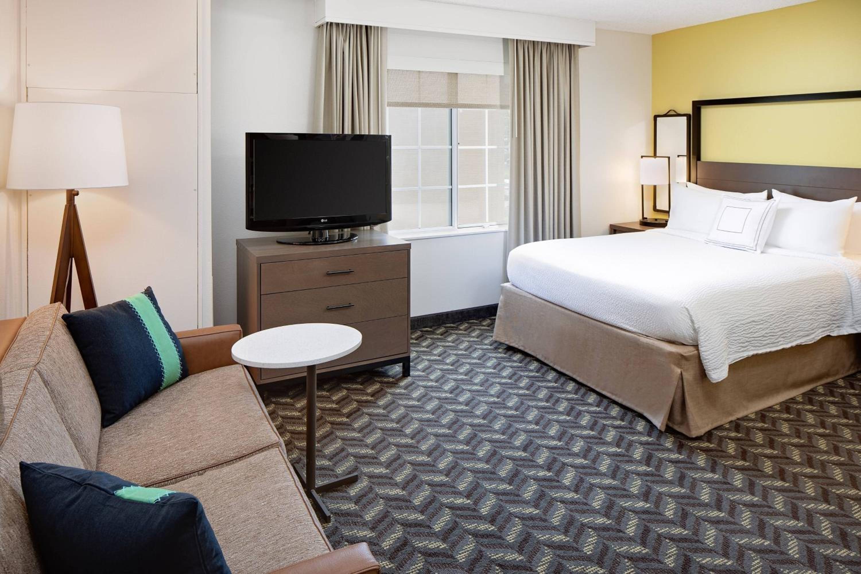 Residence Inn by Marriott Tysons - Property Image 12