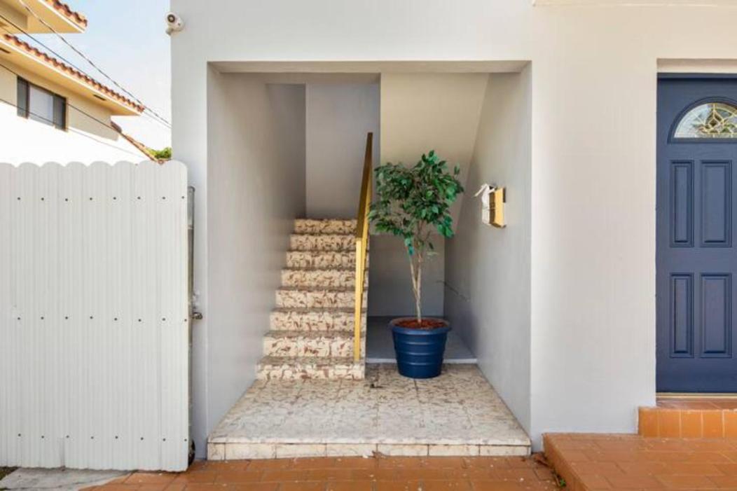 Sleeps 8, Havana Nights in Miami