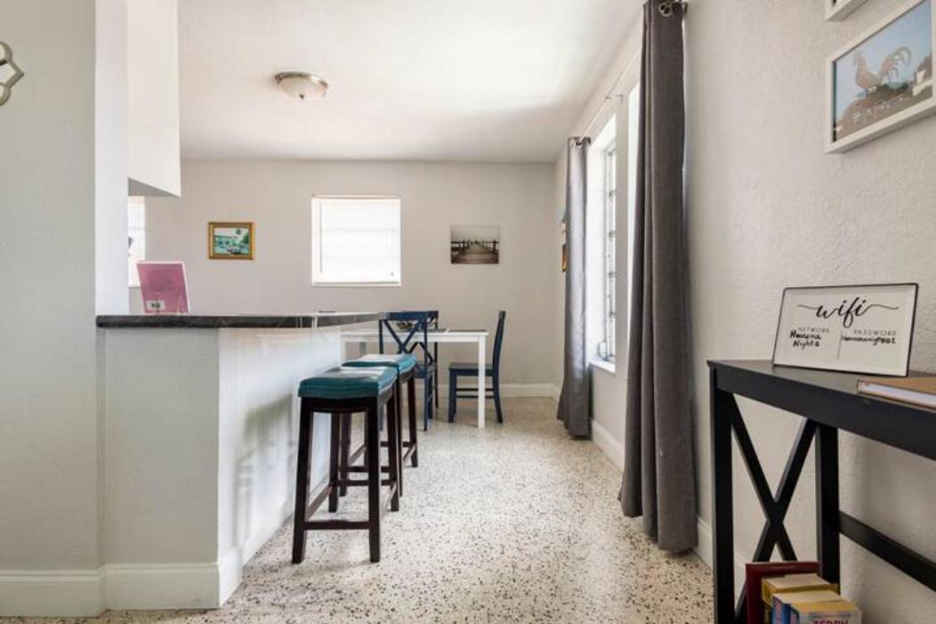 Sleeps 8, Havana Nights in Miami