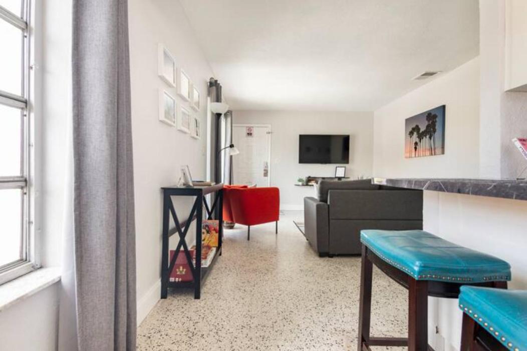Sleeps 8, Havana Nights in Miami
