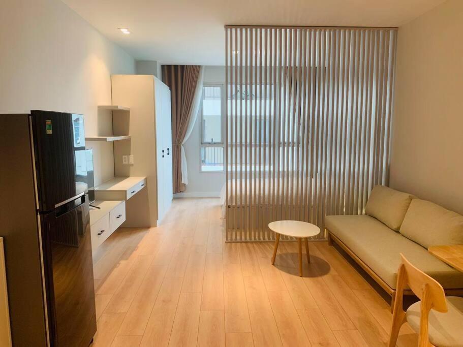 The Rixx Lancaster Apartment @ D1/ Netflix/bathtub
