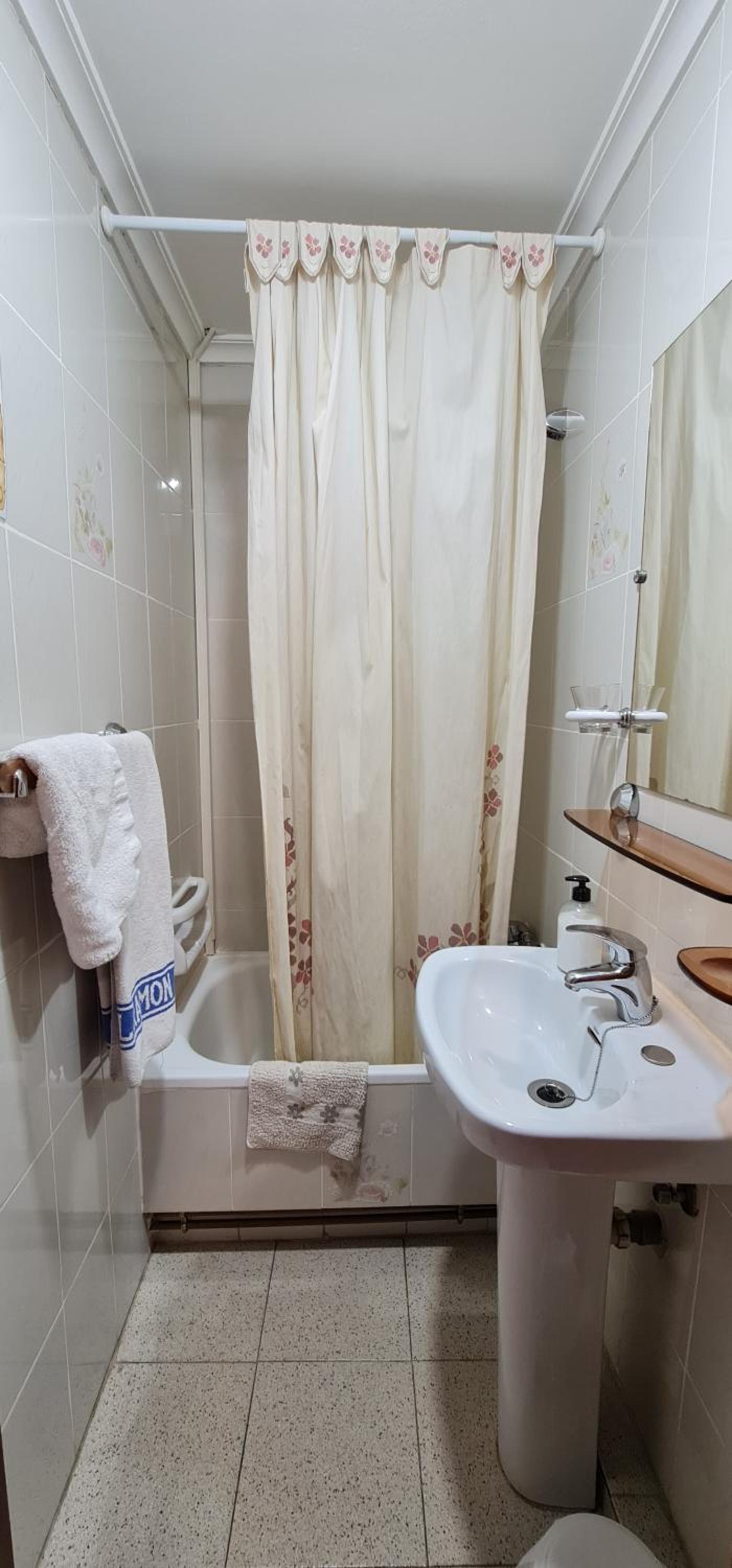 Hostal Ramón y Cajal
