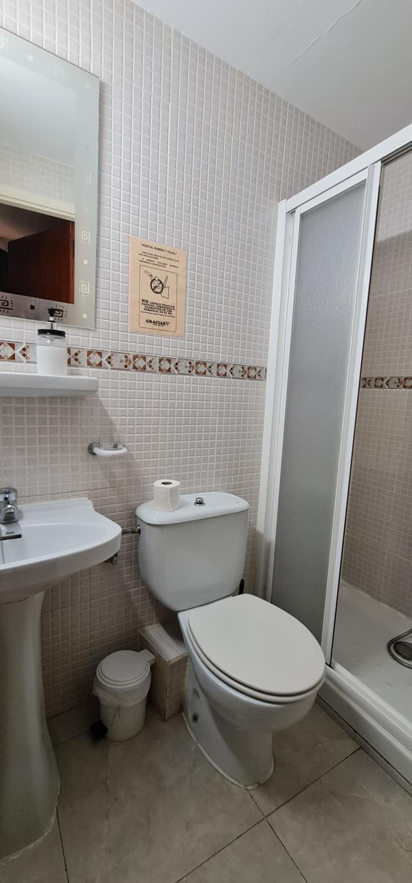 Hostal Ramón y Cajal