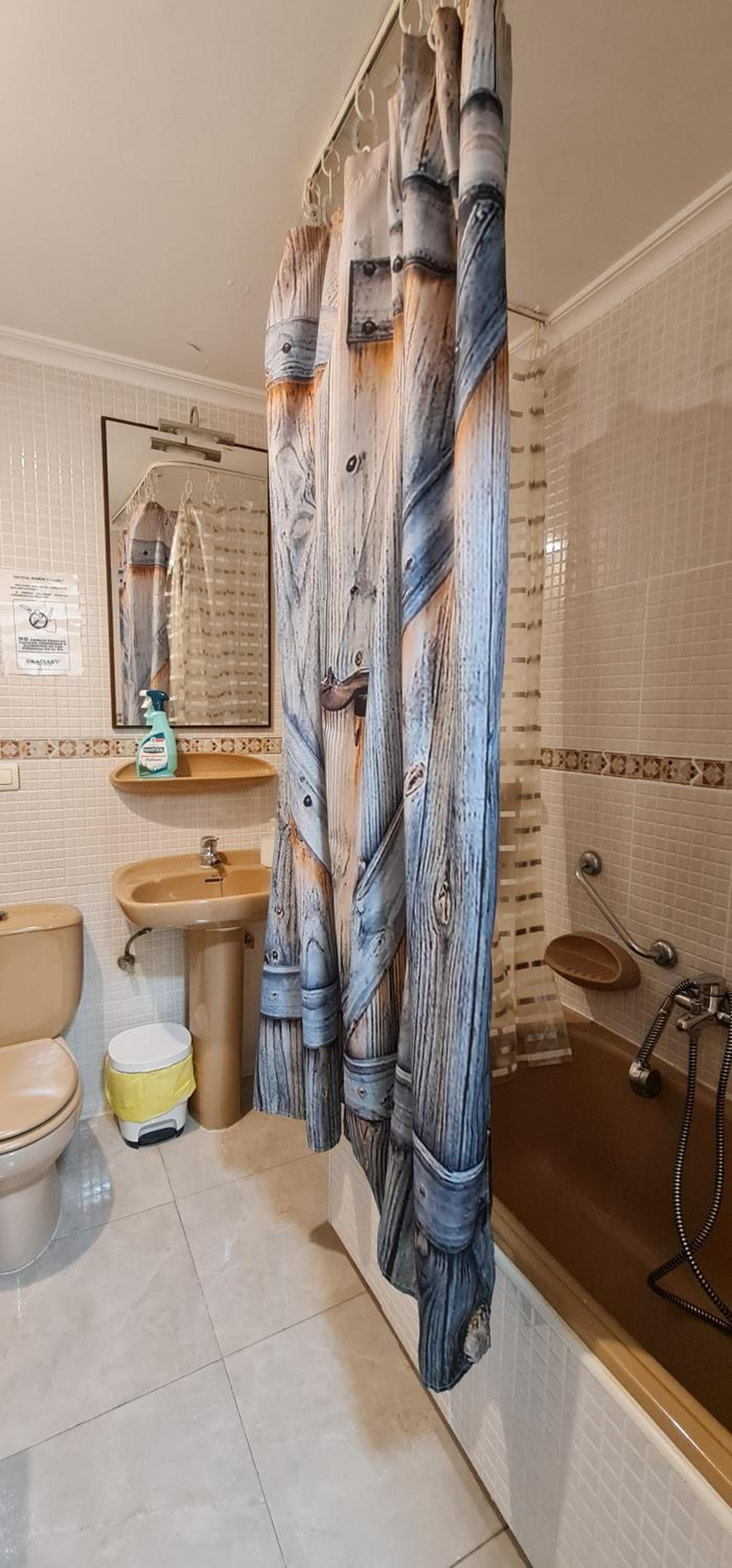 Hostal Ramón y Cajal