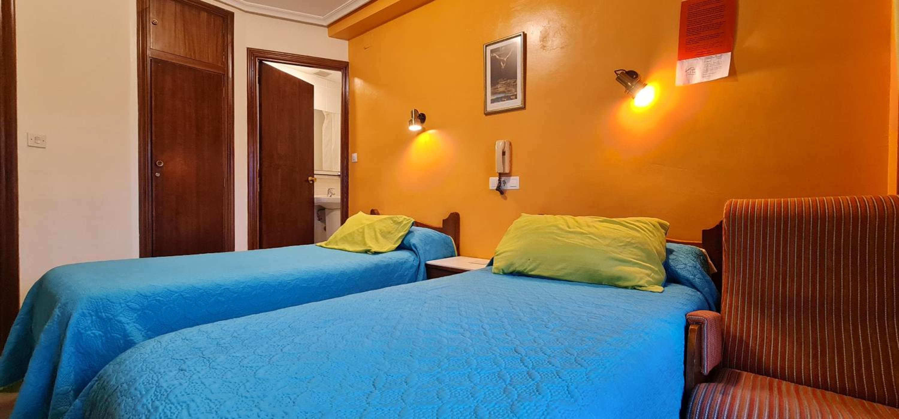 Hostal Ramón y Cajal