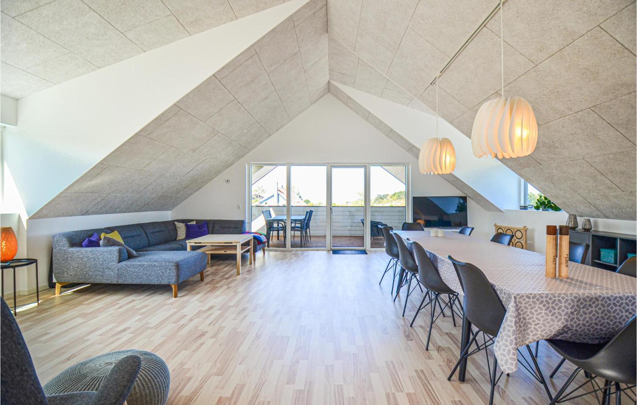 Gorgeous Home In Ebeltoft With Kitchen