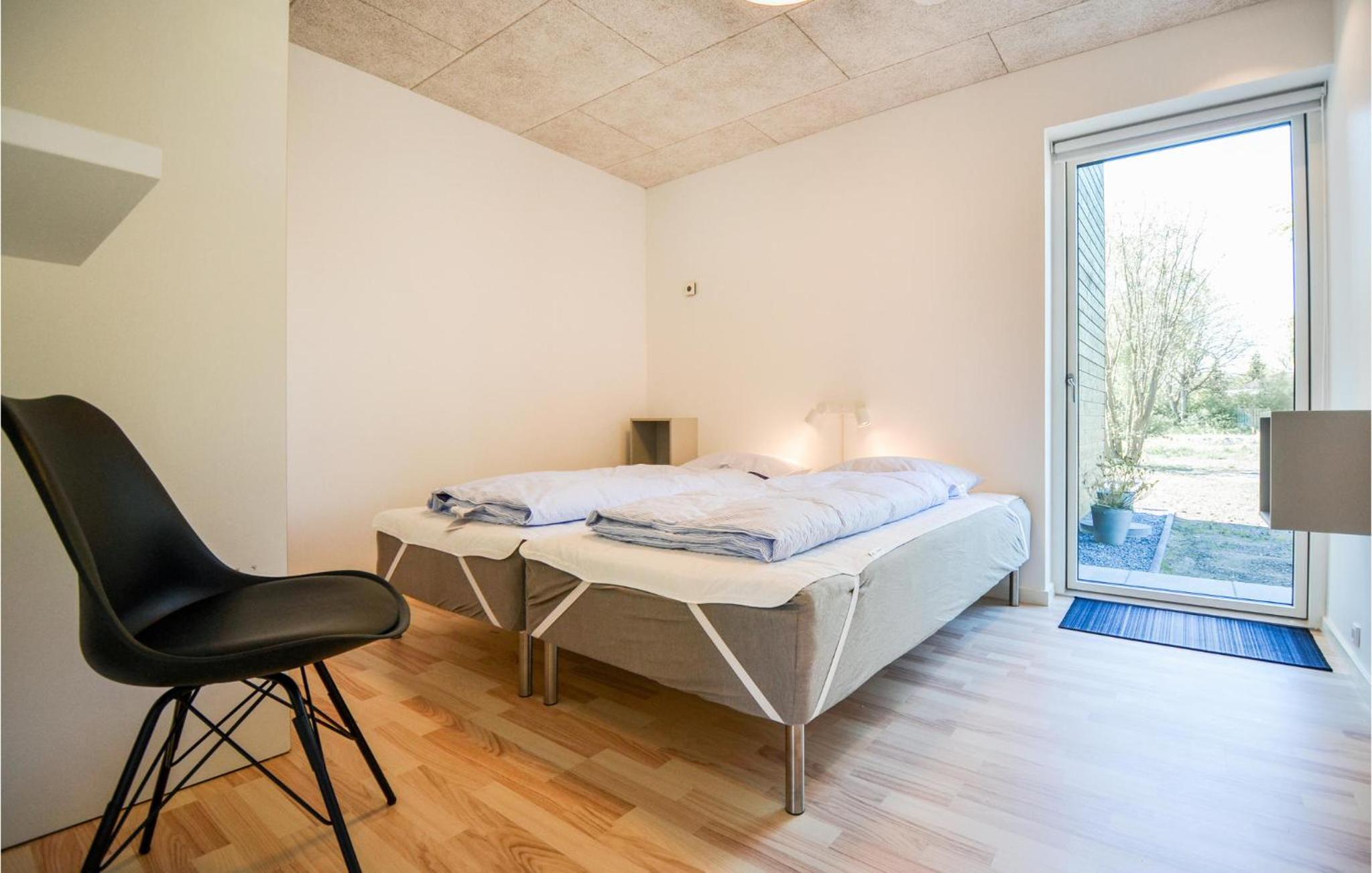 Gorgeous Home In Ebeltoft With Kitchen