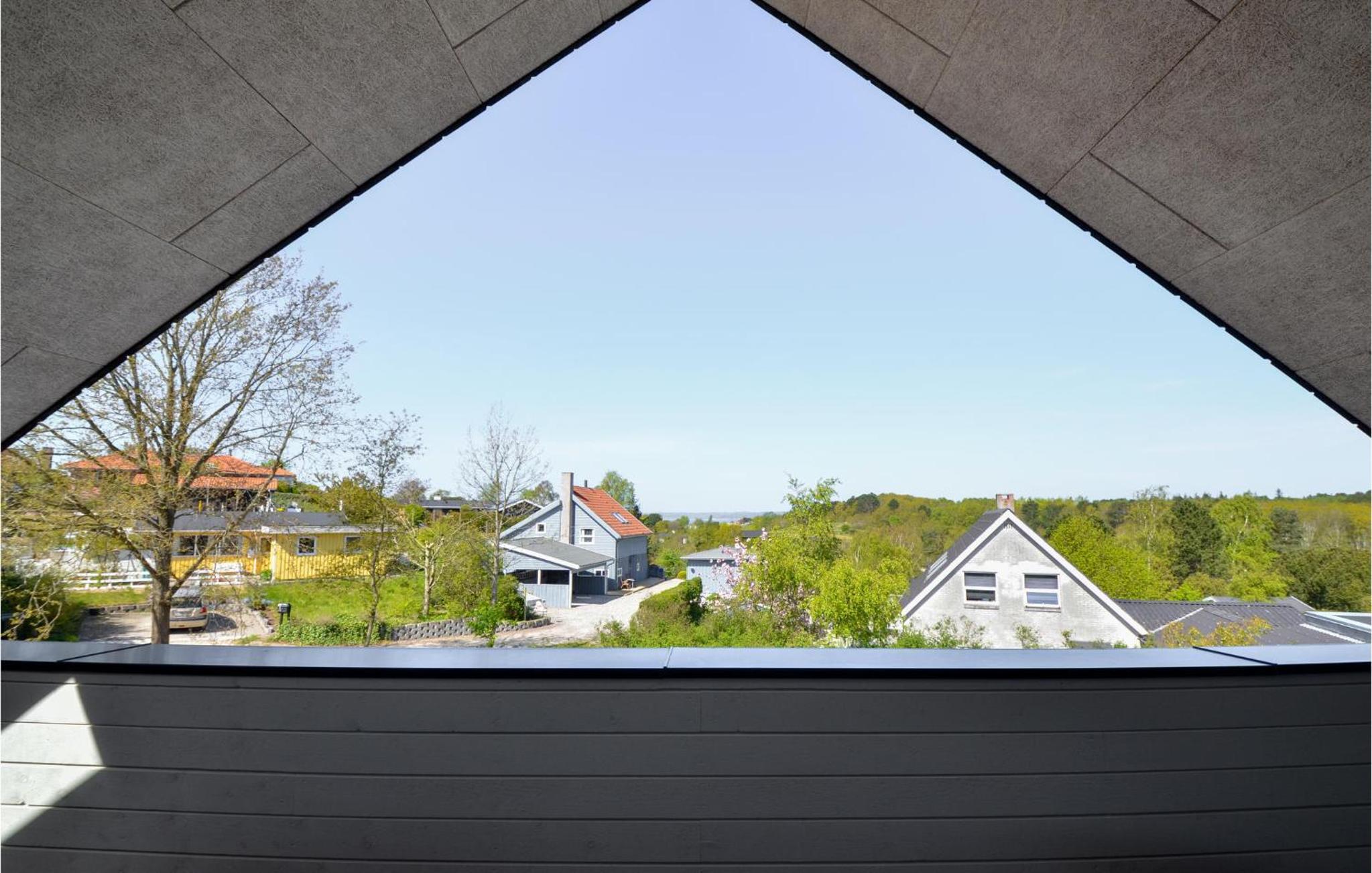 Gorgeous Home In Ebeltoft With Kitchen