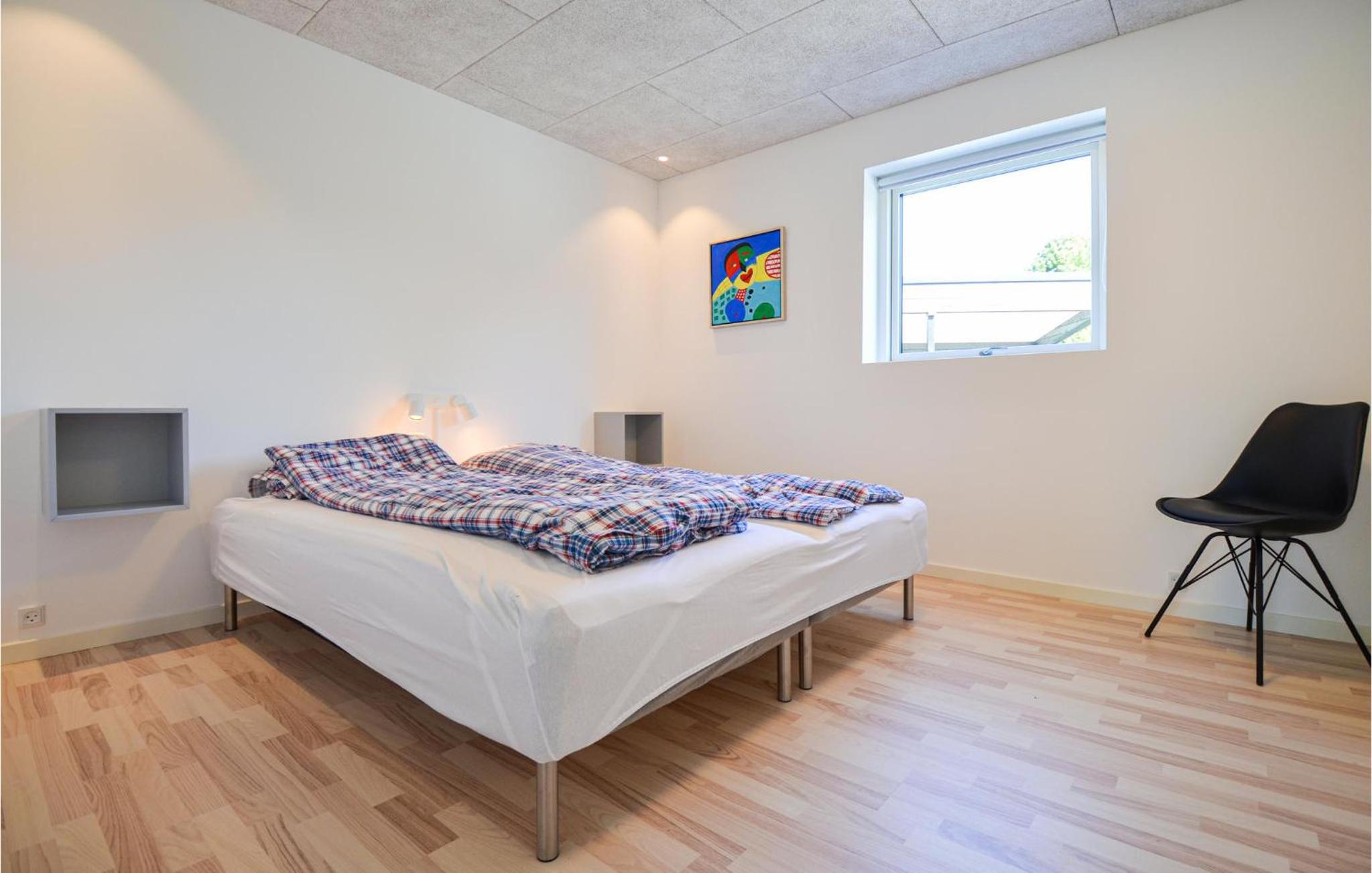 Gorgeous Home In Ebeltoft With Kitchen