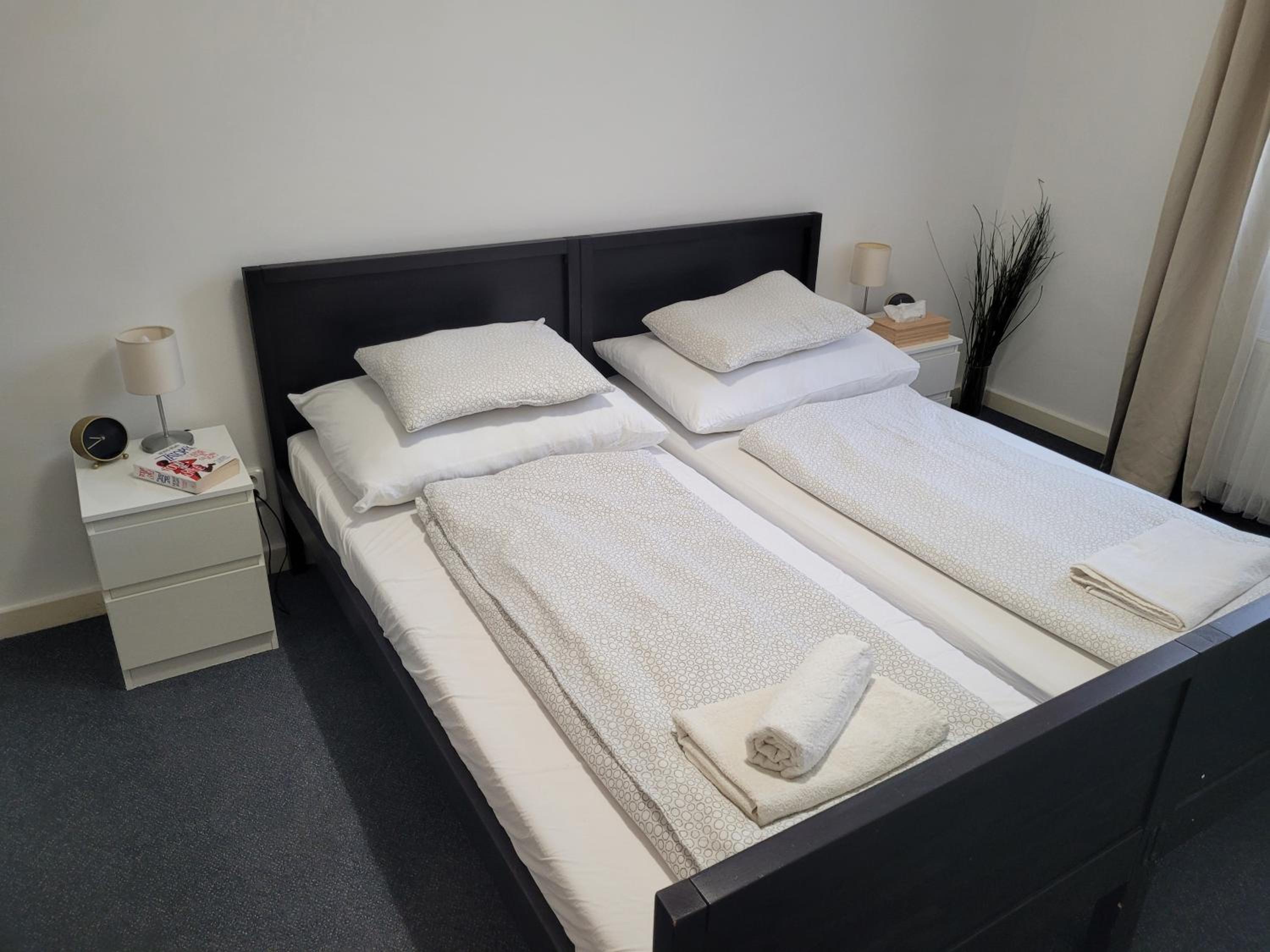 Little Tom Apartments