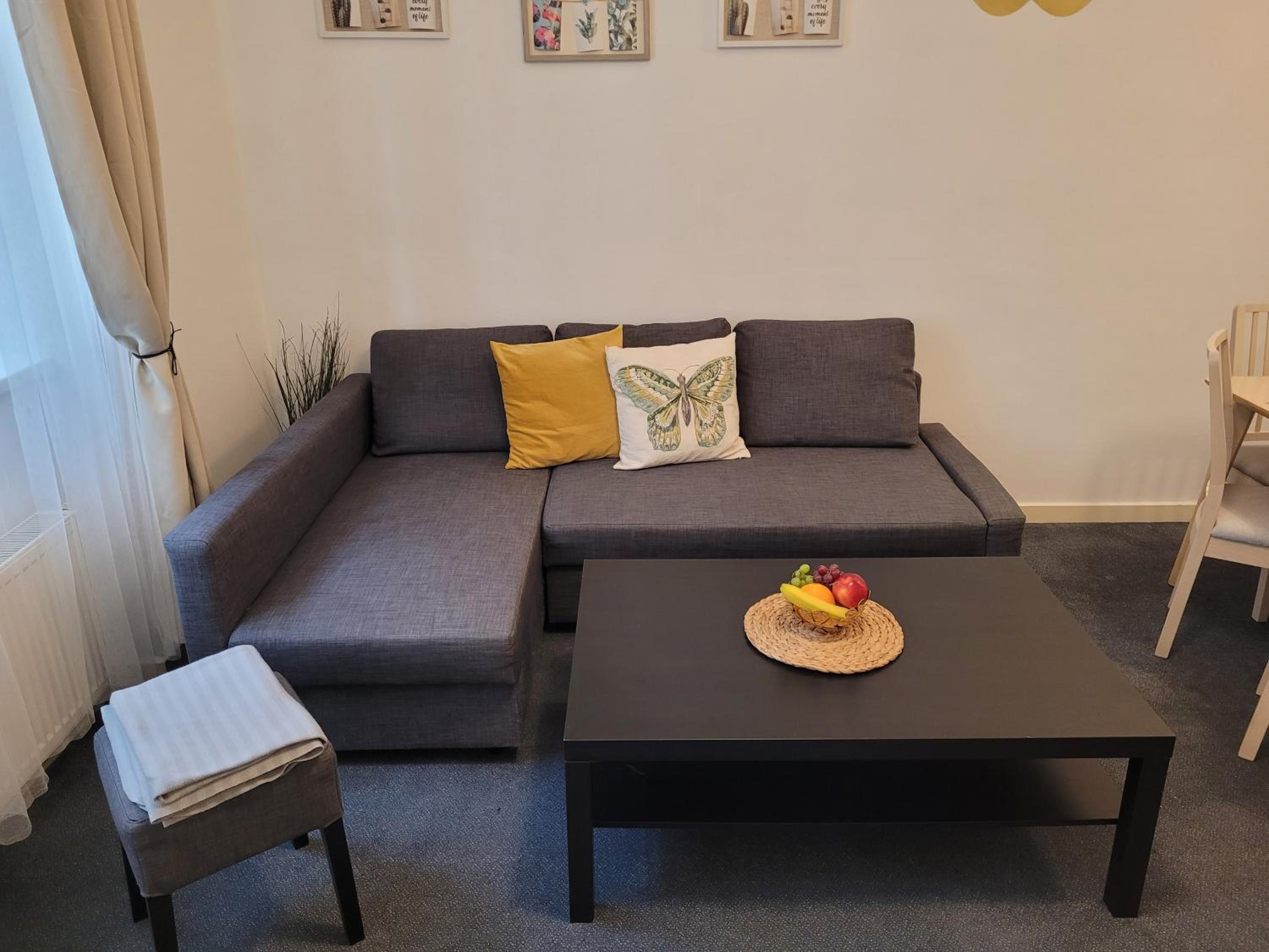 Little Tom Apartments