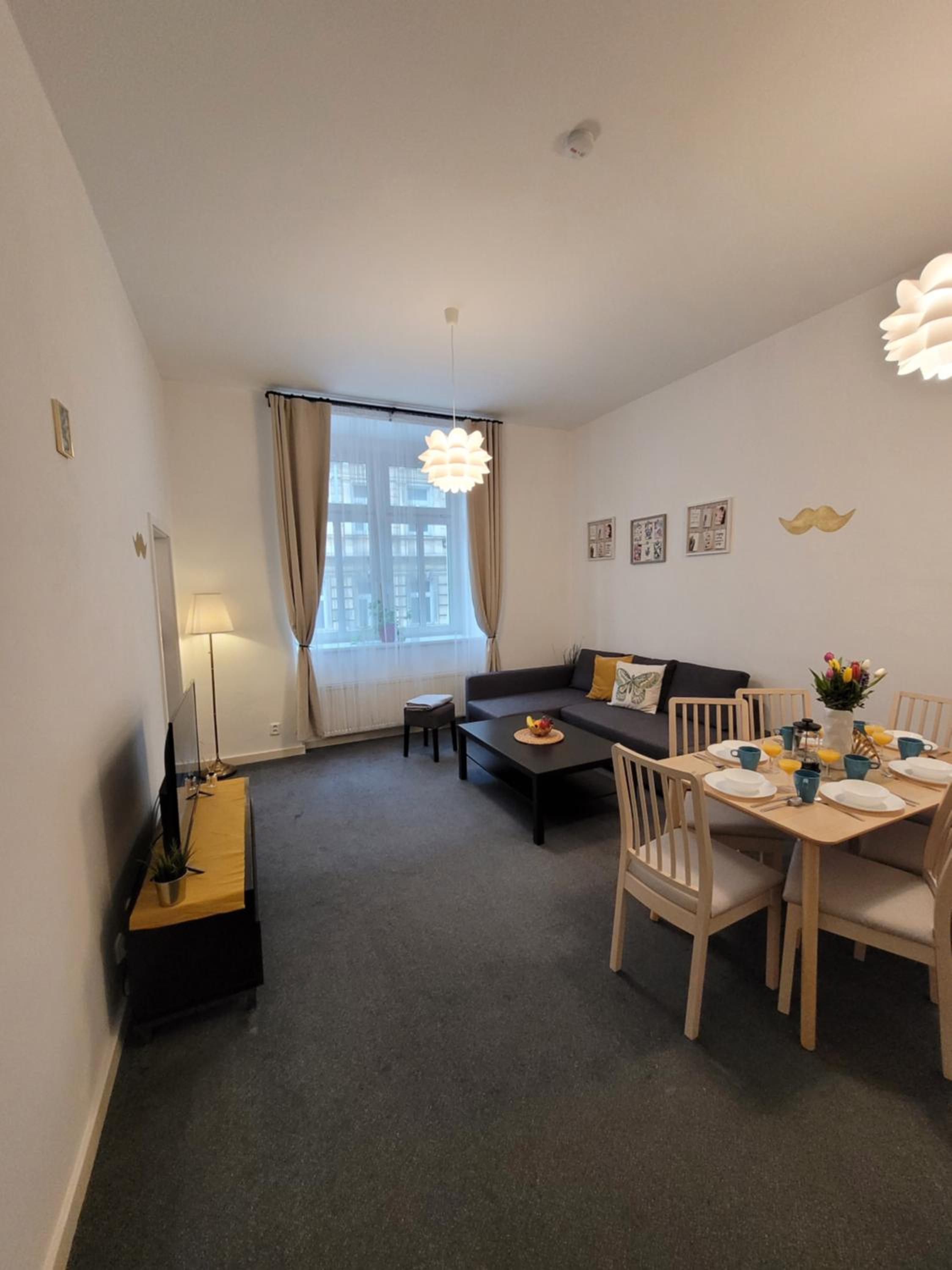 Little Tom Apartments