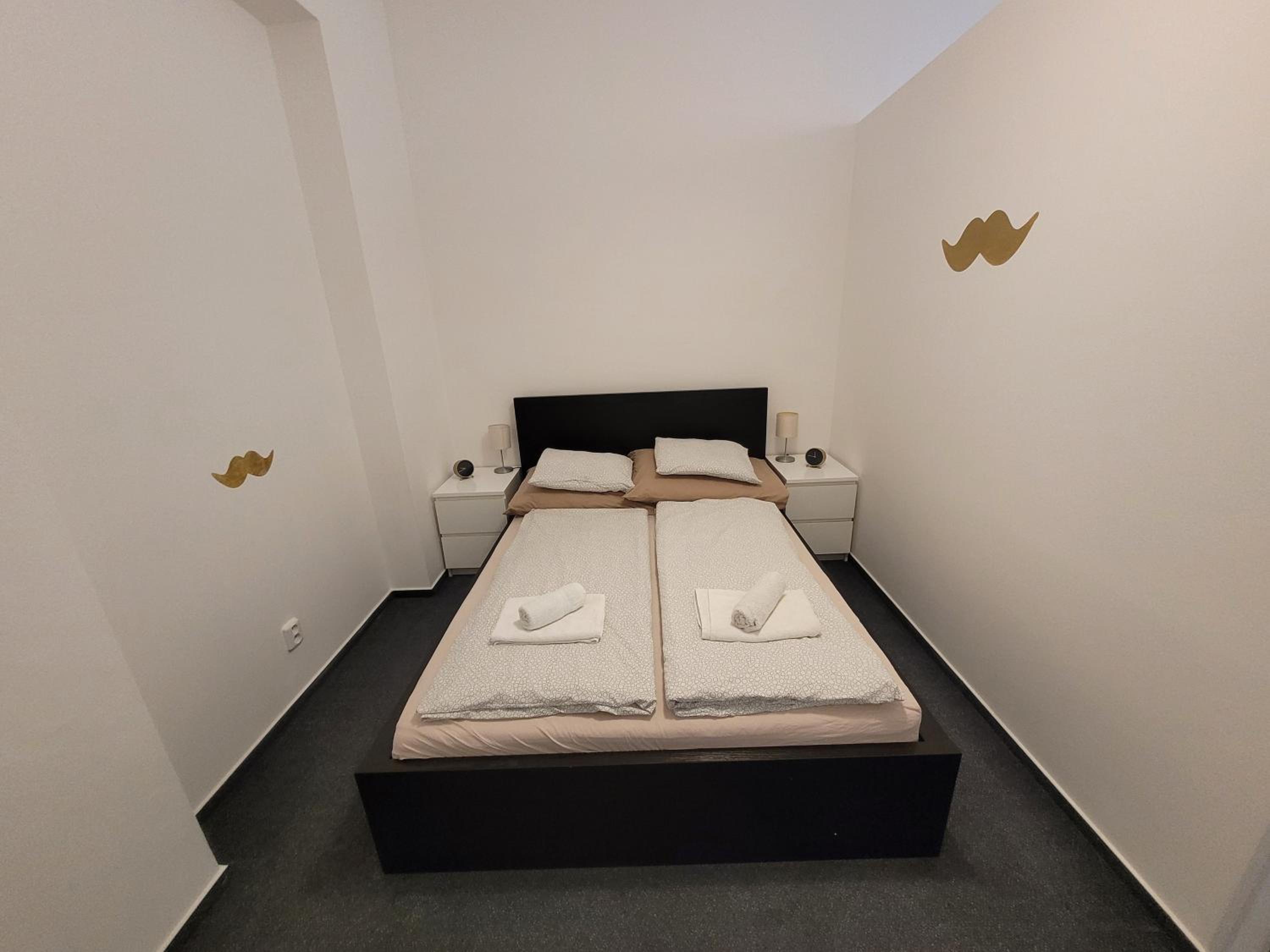 Little Tom Apartments