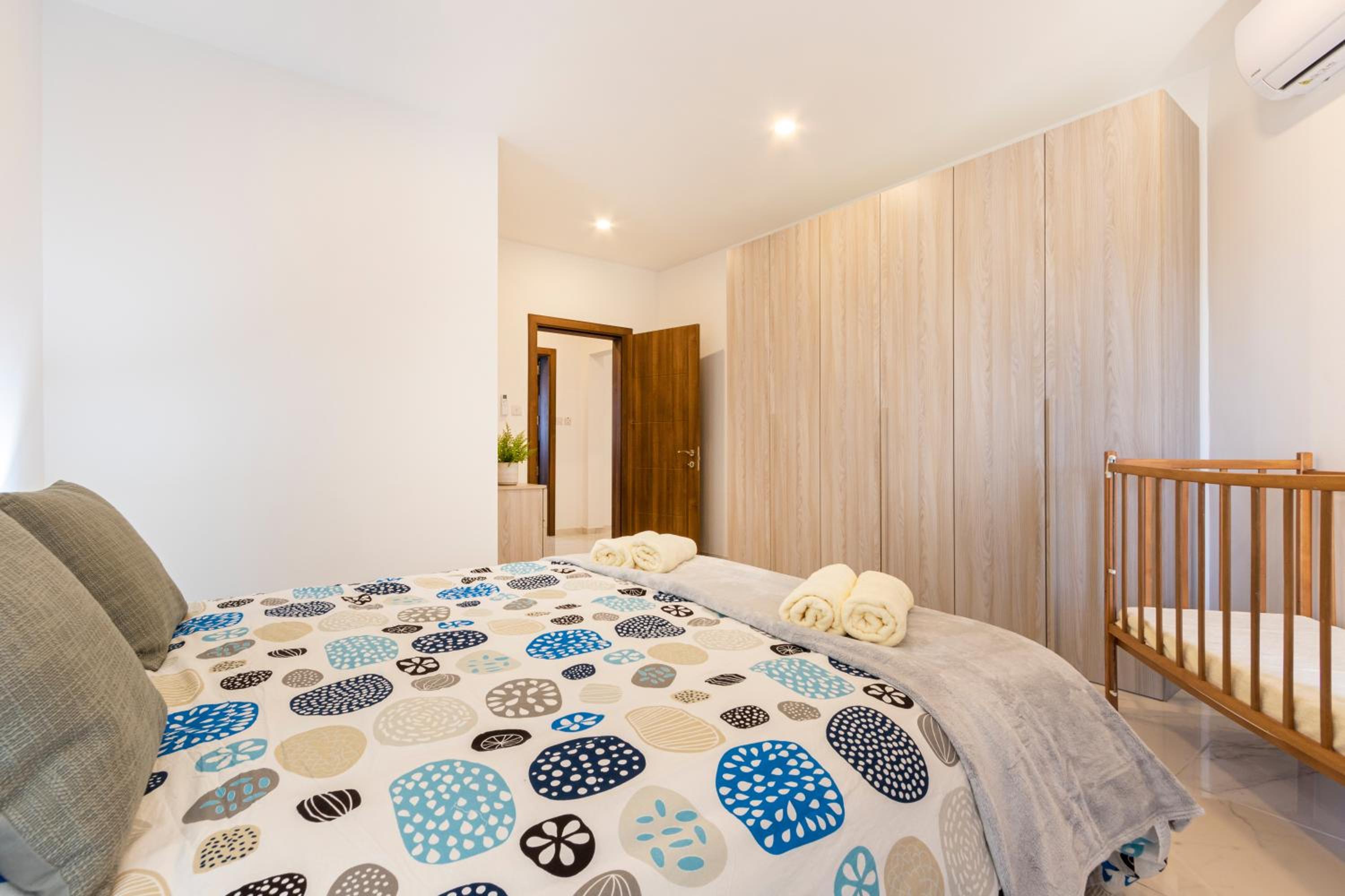 H3 - Modern and Spacious 3 Bedroom Apartment photo 4