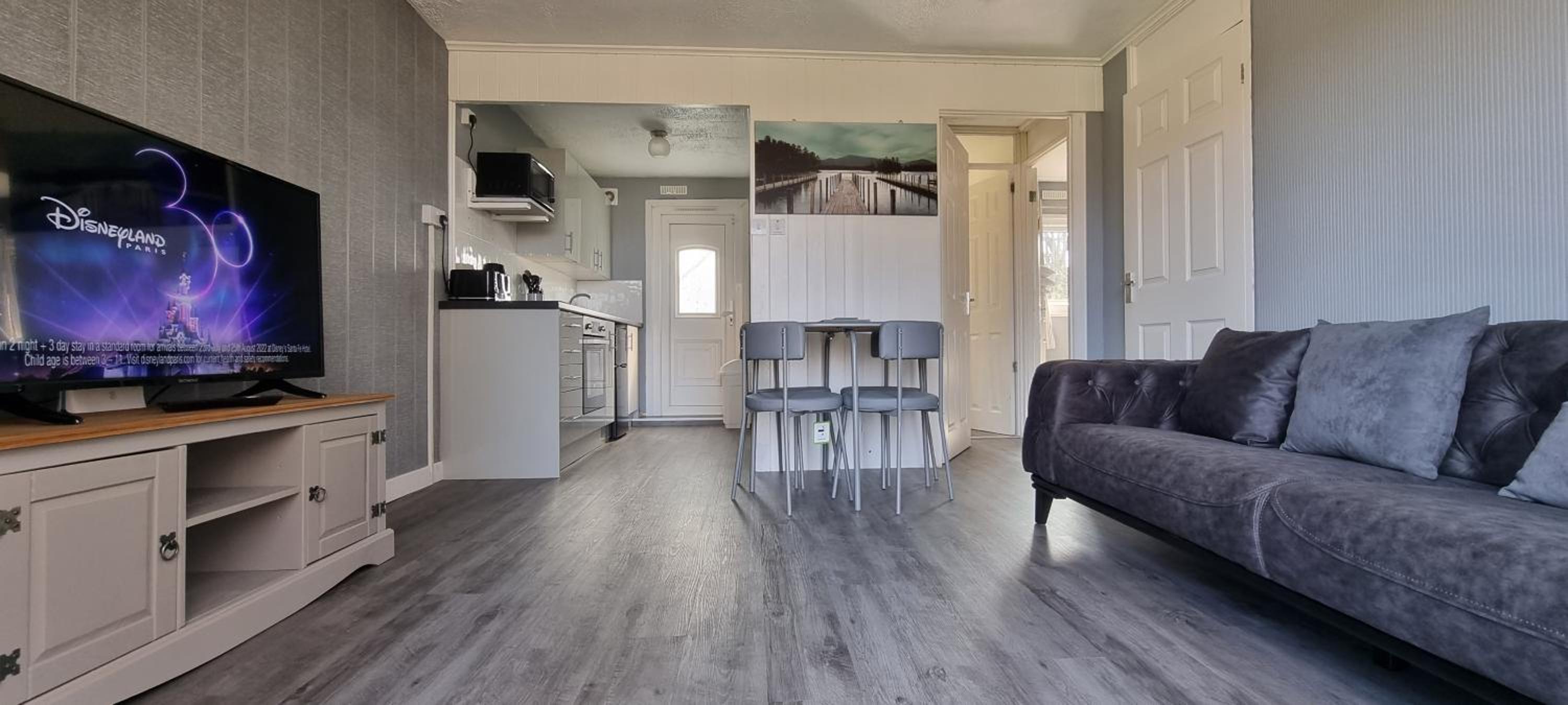 Watkin - Snowdon Cabins - cozy chalet - Glan Gwna, Caernarfon view 2