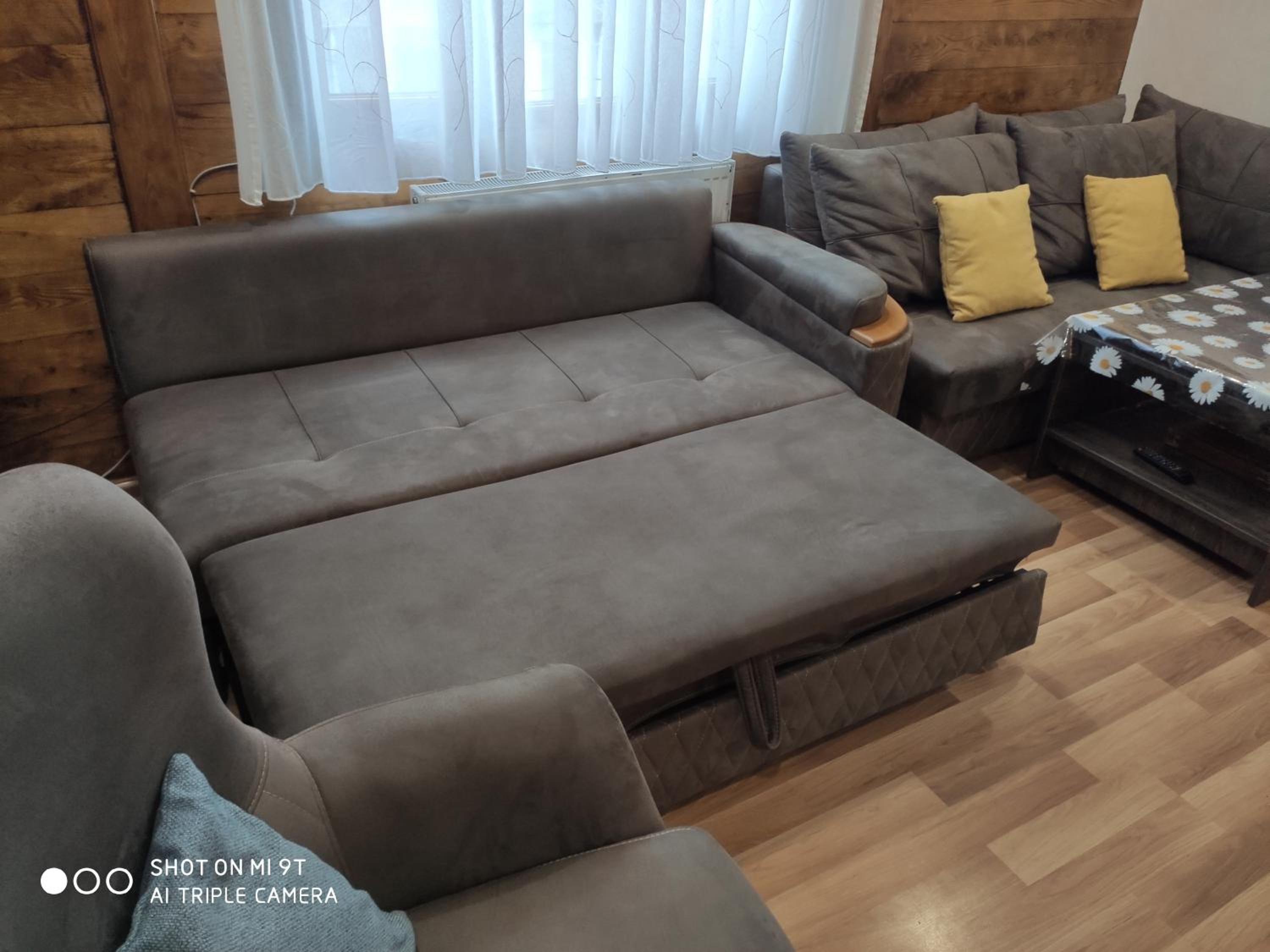 Comfort stay for 5 persons-Wooden living room view 3