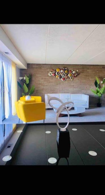 Pittsburgh Vacations - HONORAY-Kes - Property Image 3