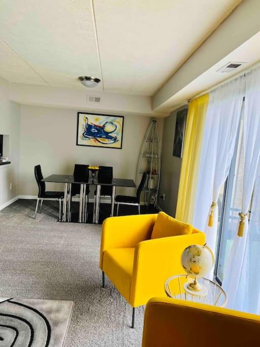 Pittsburgh Vacations - HONORAY-Kes - Property Image 4