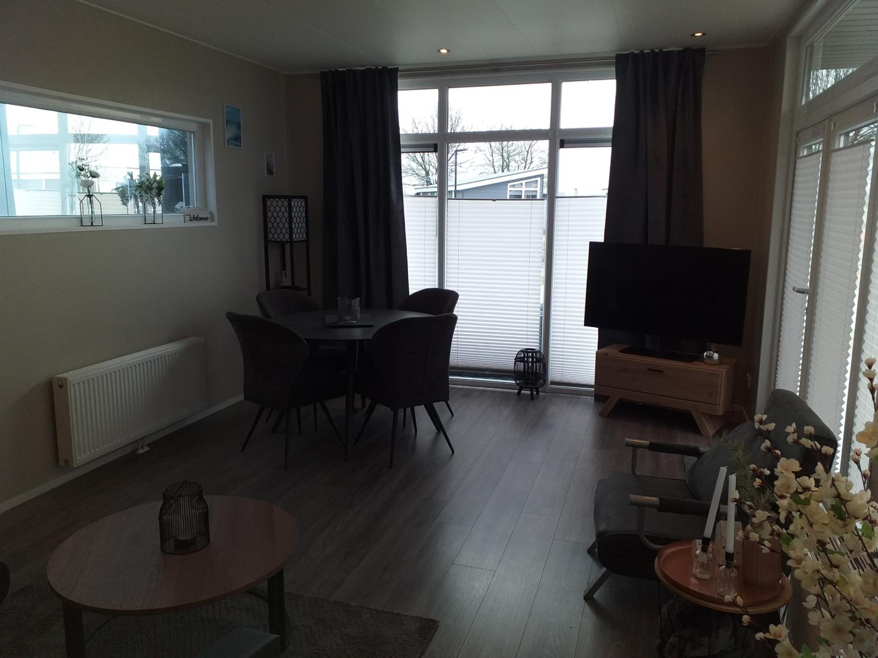 Ferienhaus / Chalet / Bungalow am See, Holland, Niederlande, Lathum