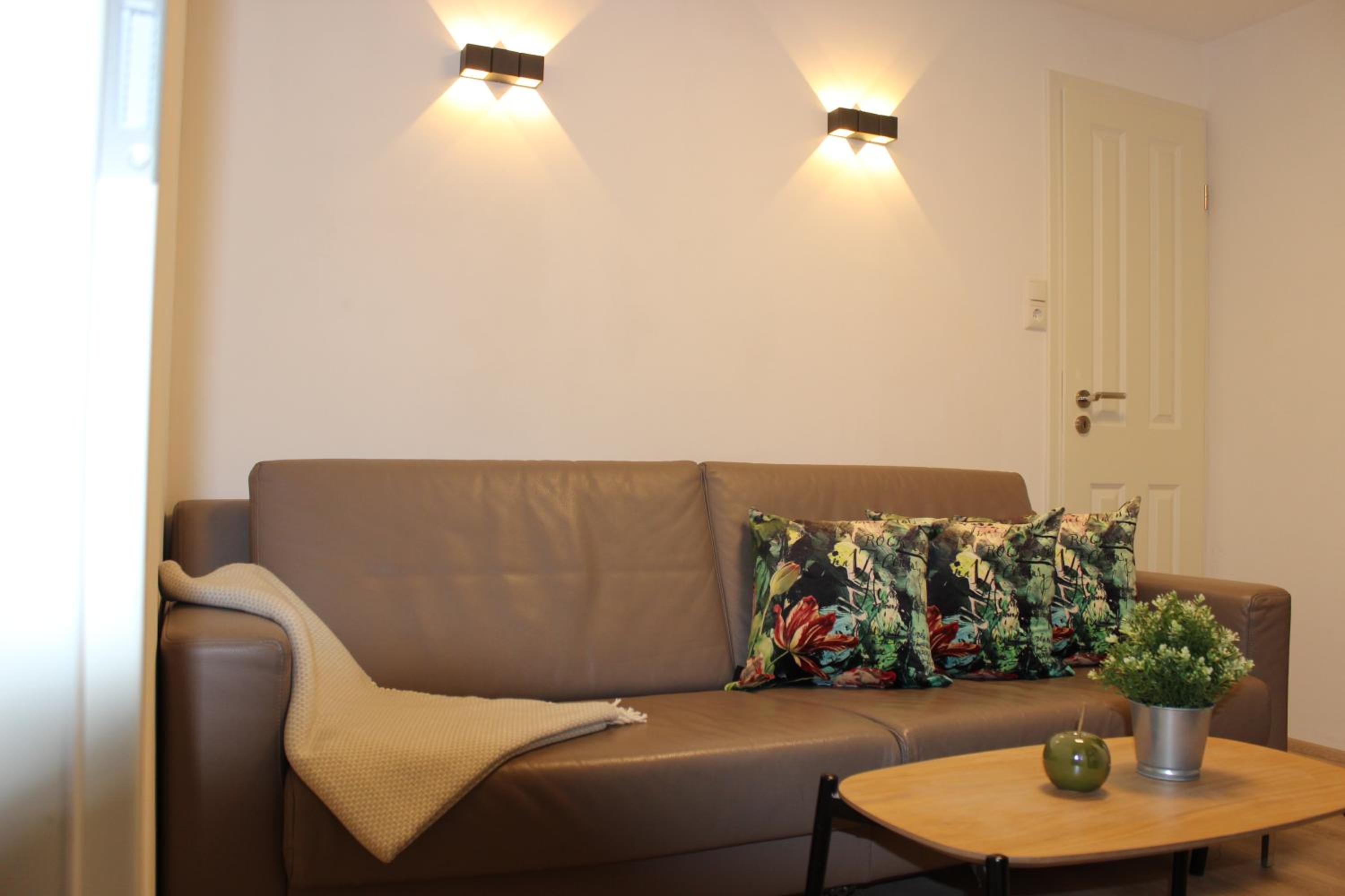 KLEINE SOUTERRAIN WOHNUNG NÄHE HAMBURG