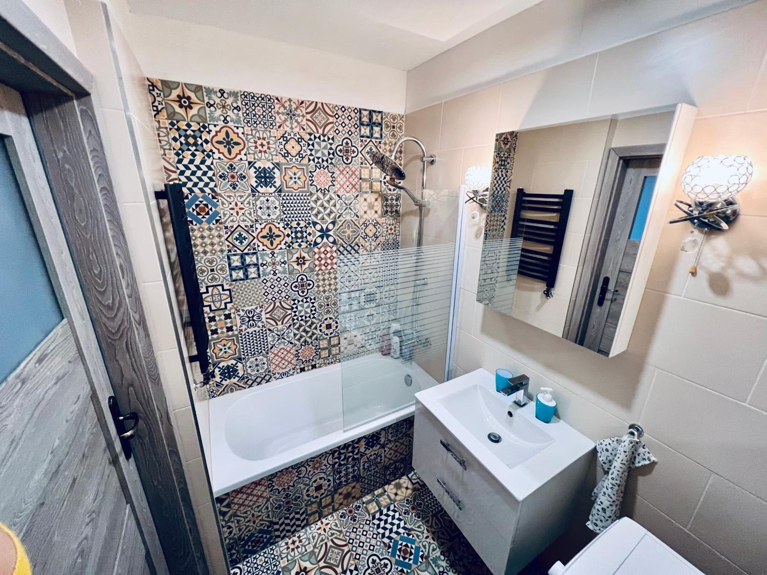 Kolobrzeska PRL Apartment with modern touch