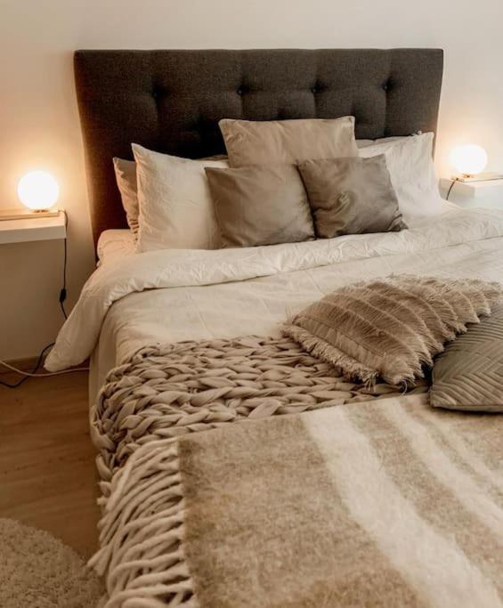 1 BR cityhome 1-5 pers, WIFI, washing machine