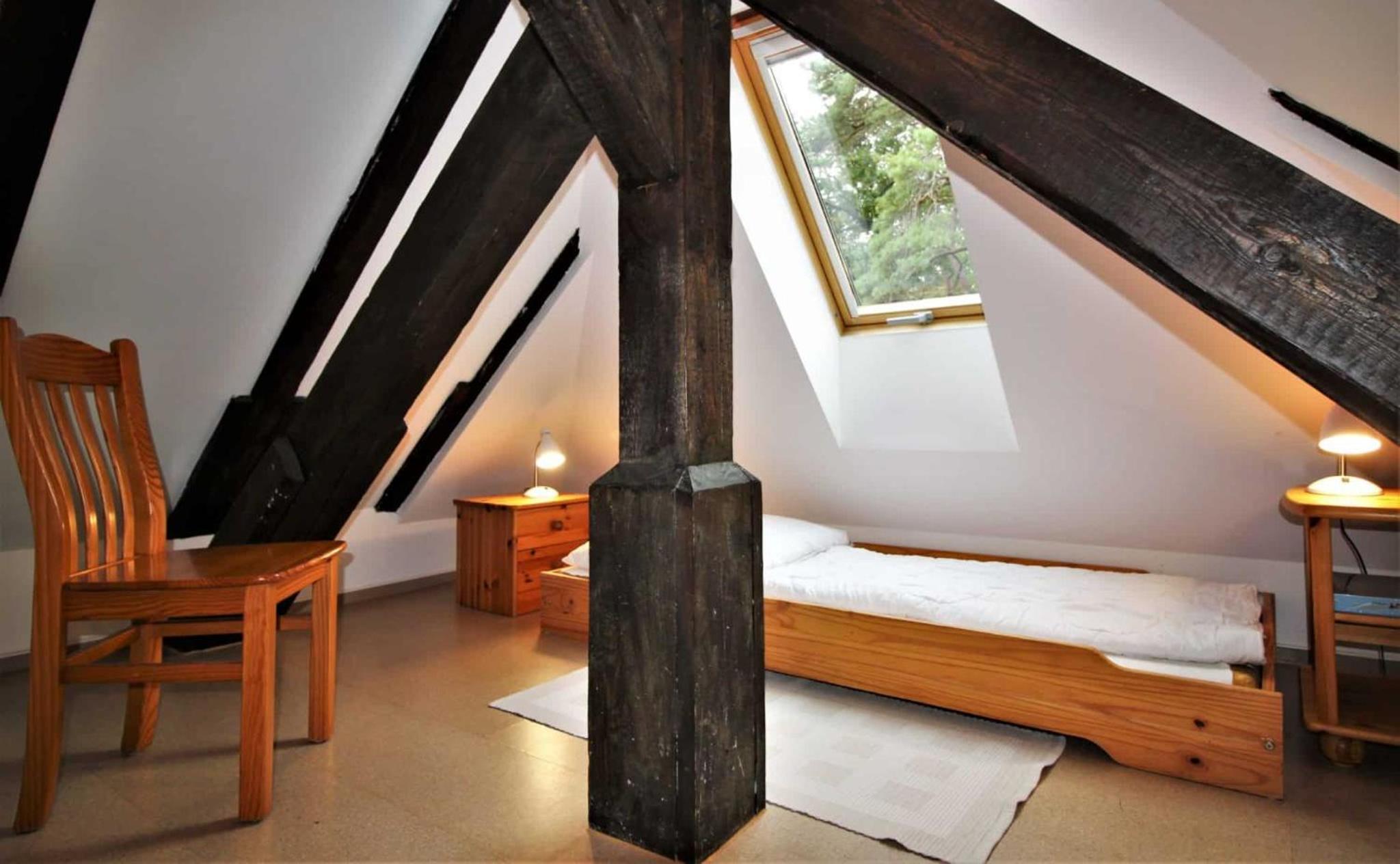 Strandvilla Hubertus Boltenhagen - H7 - Ferienwohnung Maisonette Apartment Kandinsky mit seitlichem Meerblick Parkplatz WLAN voll ausgestattete Küche Garte