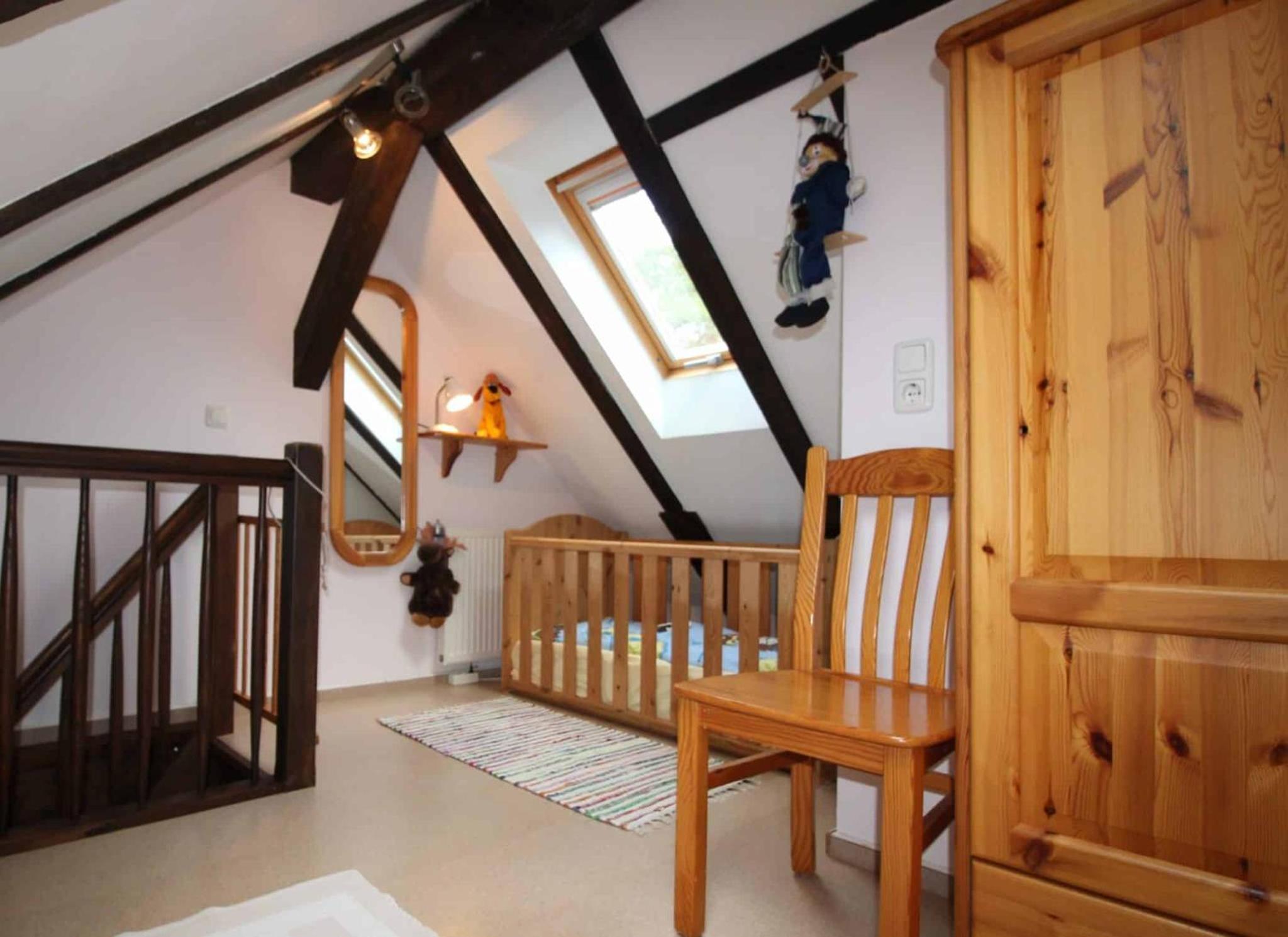Strandvilla Hubertus Boltenhagen - H7 - Ferienwohnung Maisonette Apartment Kandinsky mit seitlichem Meerblick Parkplatz WLAN voll ausgestattete Küche Garte