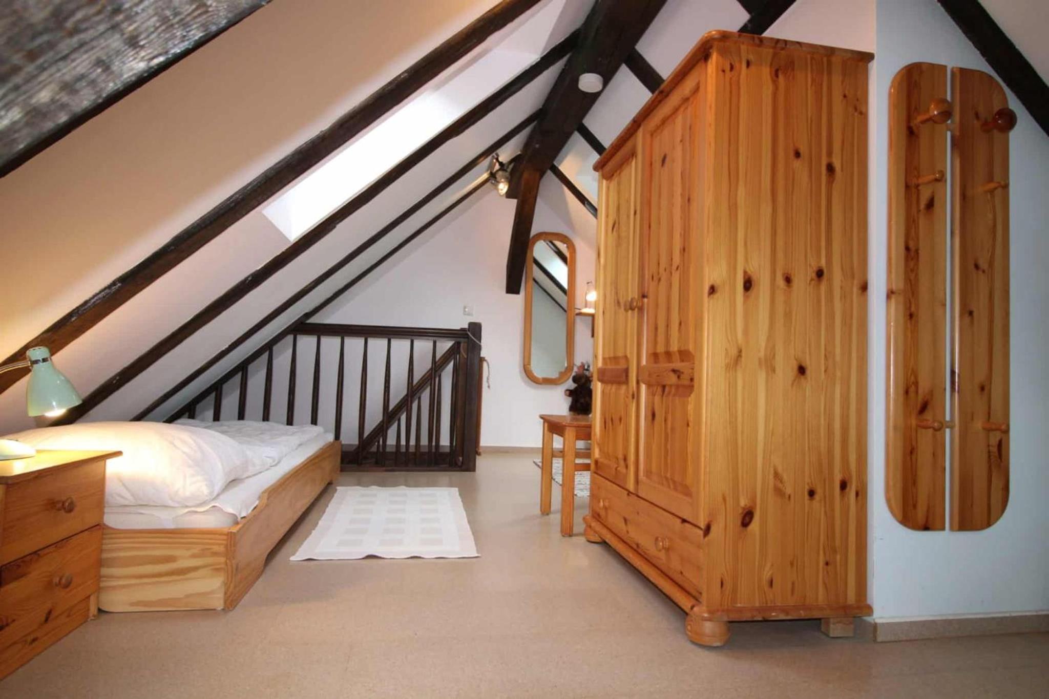 Strandvilla Hubertus Boltenhagen - H7 - Ferienwohnung Maisonette Apartment Kandinsky mit seitlichem Meerblick Parkplatz WLAN voll ausgestattete Küche Garte