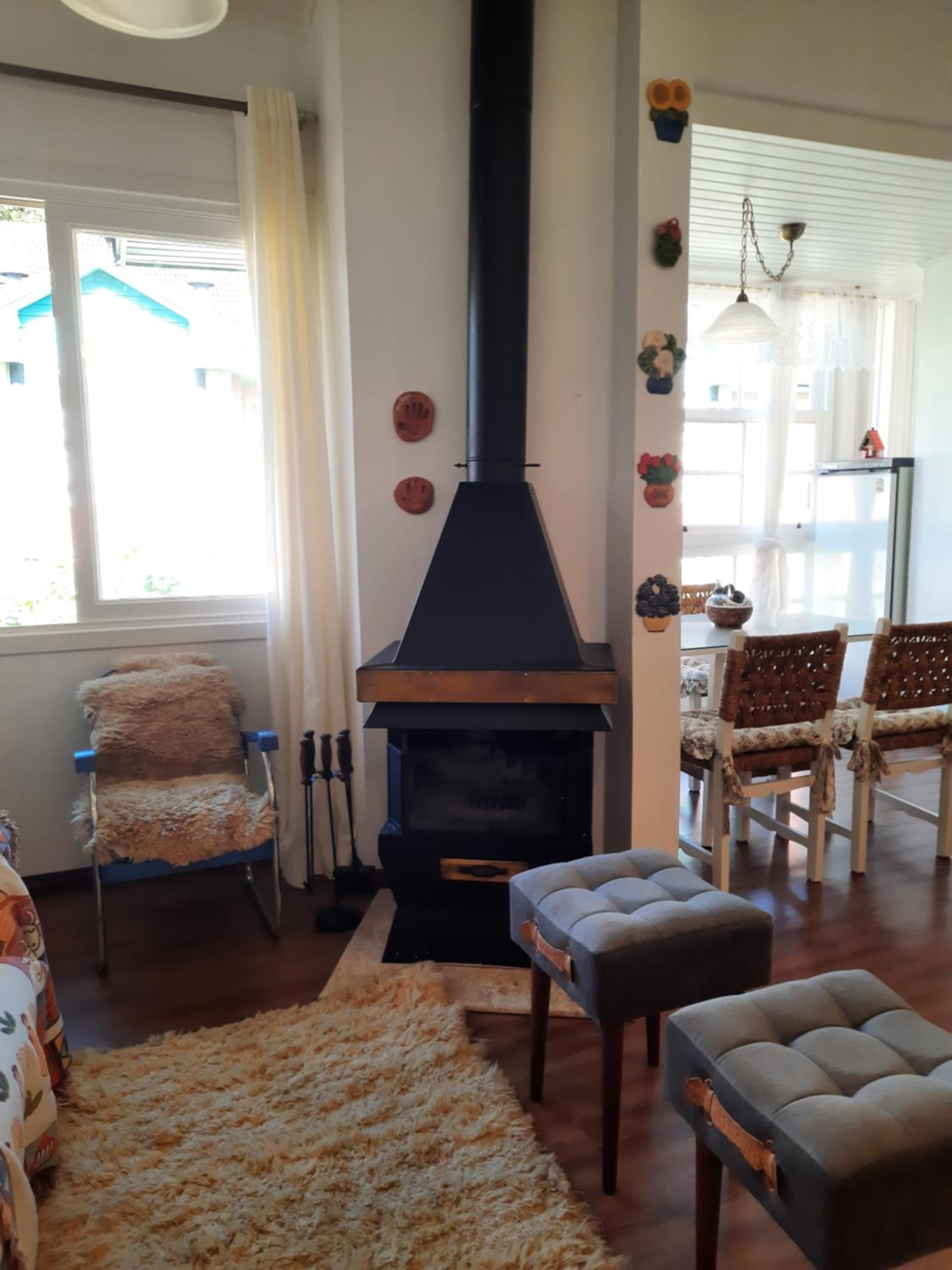 Excelente Duplex em Gramado - com lareira em condomínio privativo