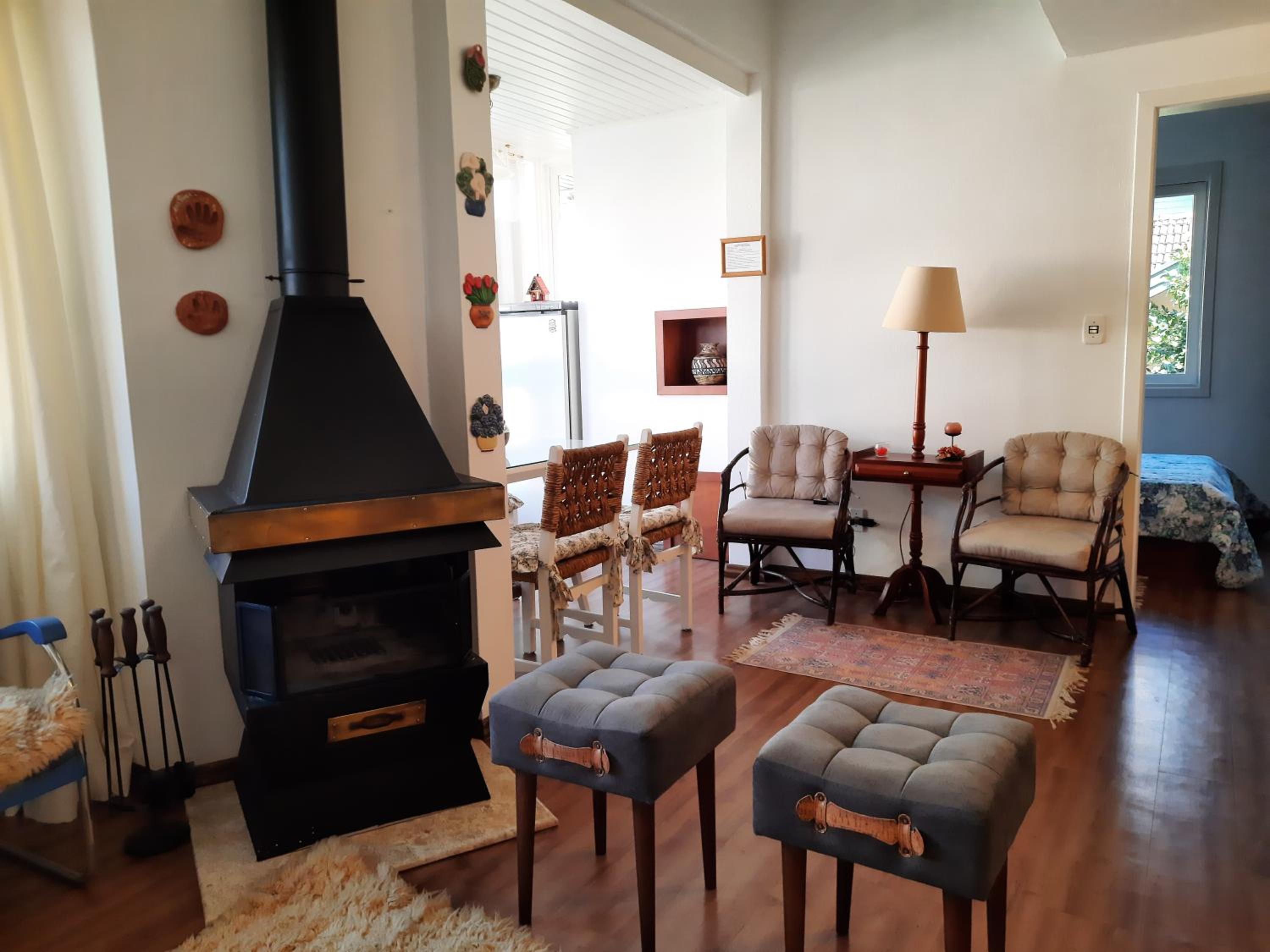 Excelente Duplex em Gramado - com lareira em condomínio privativo